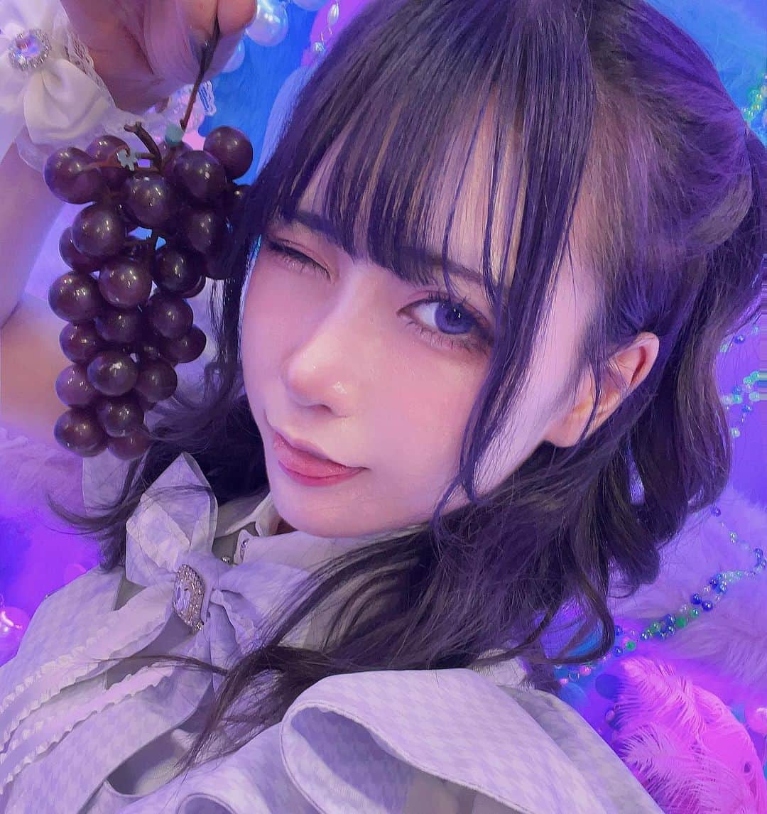 ねおきまこのインスタグラム：「🍇だいすき💜」