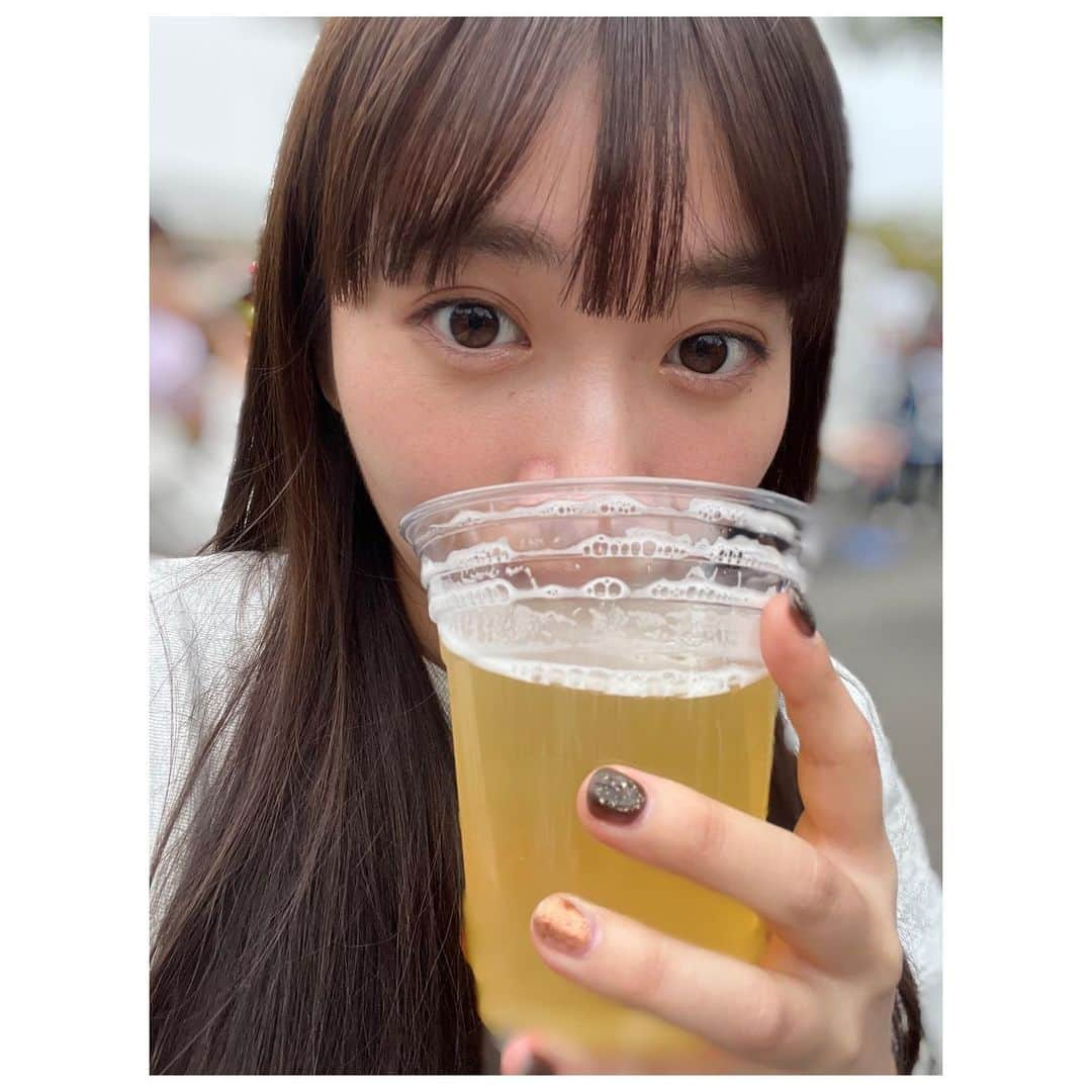 福田愛依さんのインスタグラム写真 - (福田愛依Instagram)「先日、お世話になっている方にご連絡頂き、定期的に行なっているという『モルック会』に招待してもらいました☺︎  代々木公園の隣で九州フェスをしていて、休日に昼からビールが最高に美味しくて、秋の過ごしやすい公園日和にモルックの掛け合わせが初めてだったので、この休日の過ごし方も最高だなと終始楽しみました☺️  モルック、、めっちゃ楽しいです！！！！！ やればやるほど、負けん気がでてきて、チーム戦、個人戦、白熱した戦いでした笑  モルックを通して出逢えた方々も面白く、優しい方ばかりで、人はこうやって新しい出逢いを繰り返すんだと、はい。思いました。😊出逢いに感謝です。  次はもっと上手くなって、モルック達人になれるよう頑張ります！！笑笑  #モルック  #代々木公園  #九州フェア」10月17日 17時53分 - meii_cheer