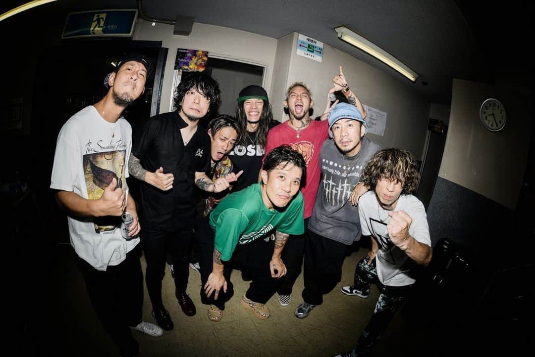 Nothing’s Carved In Stoneさんのインスタグラム写真 - (Nothing’s Carved In StoneInstagram)「【RULE’s】 ⁡ MEMBERSHIP SITE “RULE’s”にてPHOTOを更新しました。 ⁡ ”15th Anniversary Tour 〜Hand In Hand〜” 名古屋DIAMOND HALL公演 ⁡ https://fc.ncis.jp ⁡ Photo by @pyama17_photo  ⁡ -------------------- "15th Anniversary Tour 〜Hand In Hand〜" ⁡ 各プレイガイドにてチケット一般販売中！ e+：https://eplus.jp/ncis/ ぴあ：https://w.pia.jp/t/ncis/ ローソンチケット：https://l-tike.com/ncis/ ⁡ 10月27日(金)札幌PENNY LANE 24 OPEN 17:45 / START 18:30 w/ w.o.d. ⁡ 10月29日(日)仙台Rensa OPEN 17:15 / START 18:00 w/ NOISEMAKER ⁡ 11月5日(日)岡山CRAZYMAMA KINGDOM OPEN 17:15 / START 18:00 w/ coldrain ※Thank You Sold Out!! ⁡ 11月6日(月)福岡UNITEDLAB OPEN 18:00 / START 19:00 w/ My Hair is Bad ⁡ 11月19日(日)Zepp DiverCity(TOKYO) OPEN 17:00 / START 18:00 w/ MAN WITH A MISSION ※Thank You Sold Out!! ⁡ -------------------- "15th Anniversary “Live at BUDOKAN” 2024年2月24日(土)日本武道館 OPEN 16:30 / START 17:30 ⁡ ▼ツアーWEB先行受付中(先着)！ https://eplus.jp/ncis-hp/ ⁡ ▼特設サイトにて後期楽曲投票受付中！ https://www.ncis.jp/15th/ ※プロフィールのリンクよりアクセス頂けます。 ⁡ #NothingsCarvedInStone #ナッシングス #NCIS #SilverSunRecords #HandInHand #鋭児 #TheBONEZ #THEORALCIGARETTES #wodband #NOISEMAKER #coldrain #MyHairisBad #MANWITHAMISSION」10月17日 18時11分 - nothingscarvedinstone