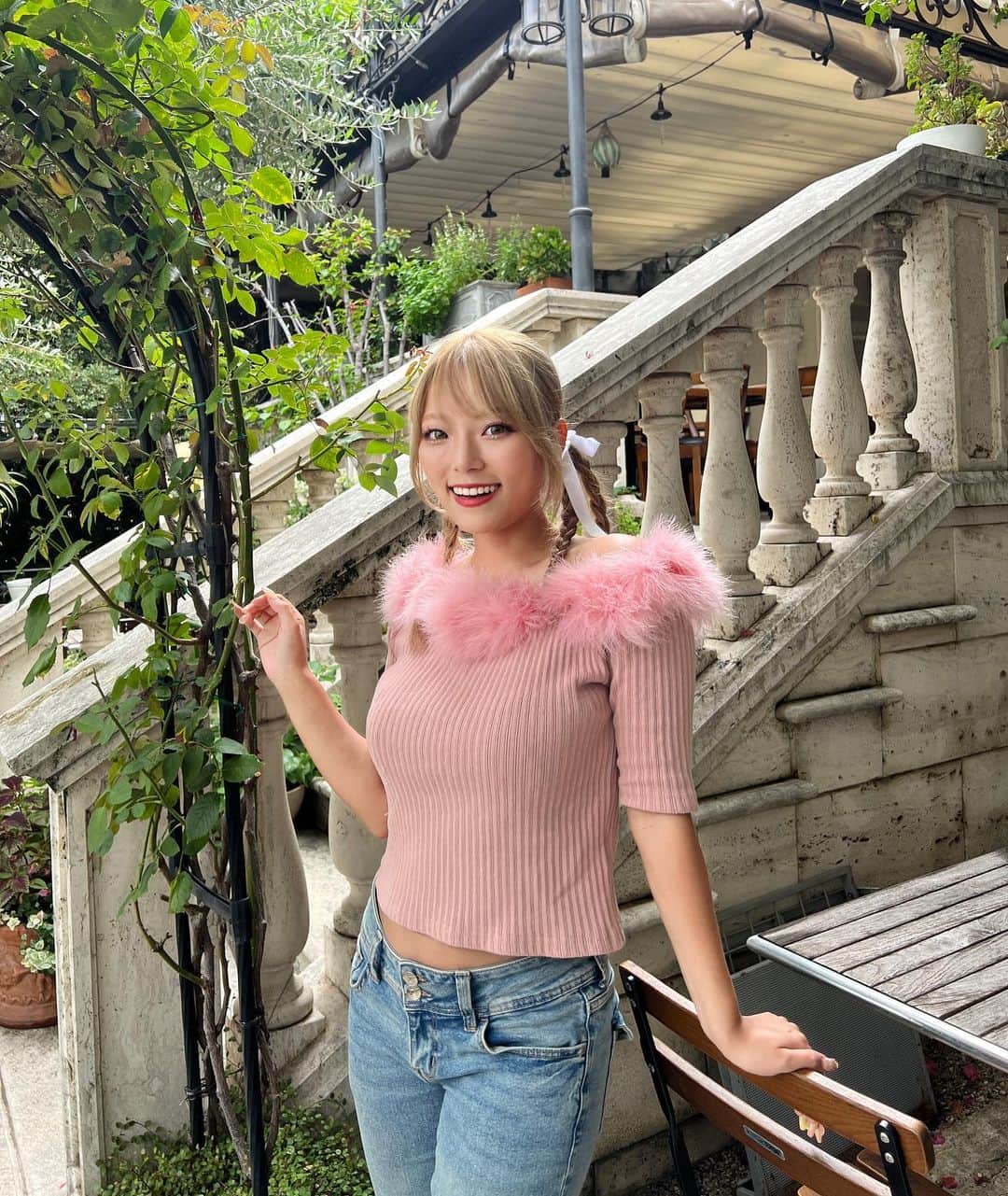 湯上響花さんのインスタグラム写真 - (湯上響花Instagram)「✌︎︎ ピンクだけどお姉さんかも🎀」10月17日 18時12分 - fantique_