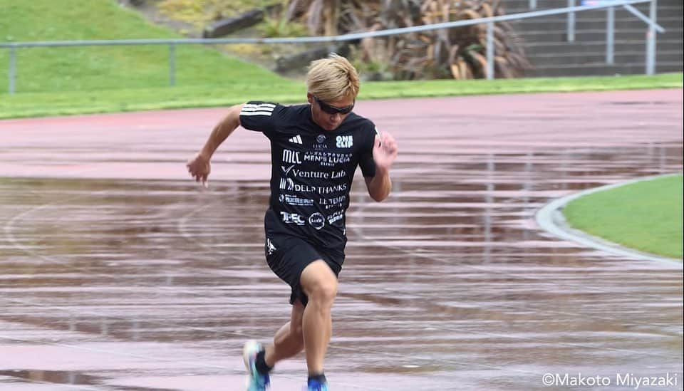 松本光平のインスタグラム：「.  🏃‍♂️スプリントトレーニング🏃‍♂️  Sprint Workout  #newzealand  #trackandfield #sprint #sprintworkout #sprinttraining  #ニュージーランド #陸上 #パラリンピック #視覚障害 #スプリントトレーニング  ◾️松本光平 個人スポンサー 一覧  【メンズルシアクリニック】 @mensluciaclinic.pr   【ルシアクリニック】 @luciaclinic.pr   【Venture Lab.株式会社】 @venture_lab.group   【株式会社ディープサンクス】 @deep.thanks   【Studio Le Temps】 @studioletemps_iyagi   【医療法人社団 西宮回生病院】 @hmw_group  【JPEC】 @jpec.official   【ジェイペック鍼灸整骨院】 @jpec.medical   【美骨鍼灸サロンLucia】 @bikotsusalon.lucia   【友廣聡】 @satoc3104   【株式会社ミヒロL.C.P】 @ceomm316   【応援隊長 木村】  【増本整形外科クリニック】 @masumoto_seikei   ◾️個人サポート 【ADAPTインソール】 @adapt_sdys   【EAUDVIEスポーツサングラス】 @sunglass_eaudevie   【株式会社プレシャスケア】 @w.fujiwara   【株式会社FIXIT】 @fixit.japan   【株式会社クーバー・コーチング・ジャパン】 @coerver.japan   【株式会社アプロフランチャイズシステム】 @manabu_kawai   【erable creation】 @erable_creation   【株式会社ケイズネッツ プリント】 @ks_nets」