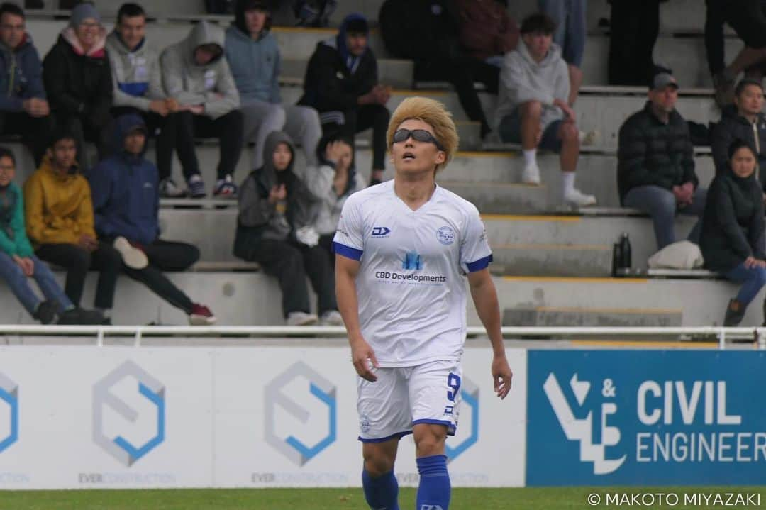 松本光平のインスタグラム：「.  ⚽️Hamilton Wanderers⚽️  @hamilton.wanderers   #hamiltonwanderers  #newzealand #football #bluearmy #hamilton #nz #9 #ニュージーランド #ハミルトン #サッカー #松本光平　  ◾️松本光平 個人スポンサー 一覧  【メンズルシアクリニック】 @mensluciaclinic.pr   【ルシアクリニック】 @luciaclinic.pr   【Venture Lab.株式会社】 @venture_lab.group   【株式会社ディープサンクス】 @deep.thanks   【Studio Le Temps】 @studioletemps_iyagi   【医療法人社団 西宮回生病院】 @hmw_group  【JPEC】 @jpec.official   【ジェイペック鍼灸整骨院】 @jpec.medical   【美骨鍼灸サロンLucia】 @bikotsusalon.lucia   【友廣聡】 @satoc3104   【株式会社ミヒロL.C.P】 @ceomm316   【応援隊長 木村】  【増本整形外科クリニック】 @masumoto_seikei   ◾️個人サポート 【ADAPTインソール】 @adapt_sdys   【EAUDVIEスポーツサングラス】 @sunglass_eaudevie   【株式会社プレシャスケア】 @w.fujiwara   【株式会社FIXIT】 @fixit.japan   【株式会社クーバー・コーチング・ジャパン】 @coerver.japan   【株式会社アプロフランチャイズシステム】 @manabu_kawai   【erable creation】 @erable_creation   【株式会社ケイズネッツ プリント】 @ks_nets」