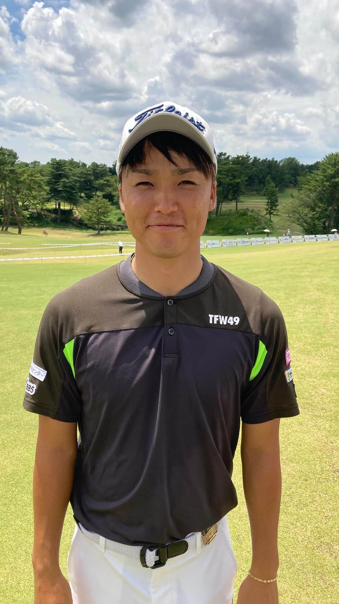 Footjoy Japanのインスタグラム：「【FootJoy100周年】 遠藤健太プロにお話を伺いました。  ①FootJoyとの最初の出会いは？ ②FootJoyのイメージは？ ③今履いているシューズを選んだ理由は？ ④ゴルフシューズに求めるものは？ ⑤FootJoyをおすすめするポイントは？  #FJ100 #FootJoy #Centennial #1923 #1ShoeInGolf #1GloveInGolf #KentaEndo #フットジョイ #100周年 #遠藤健太」