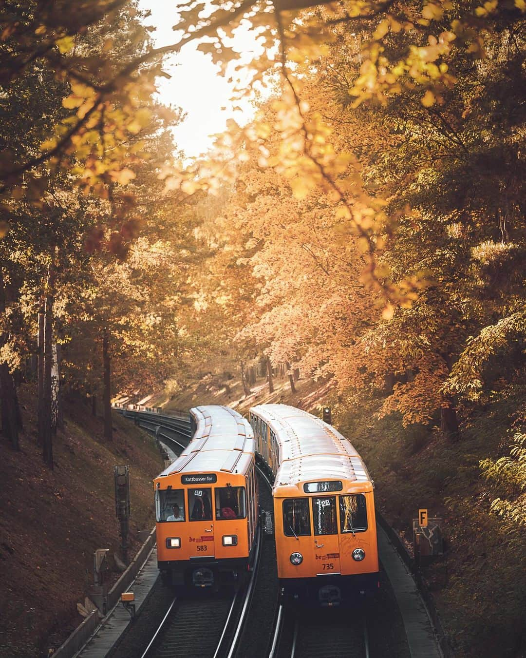 Thomas Kakarekoさんのインスタグラム写真 - (Thomas KakarekoInstagram)「A few Berlin fall favorites from past years, can’t wait to add more this season 🍁  #berlin」10月17日 19時01分 - thomas_k