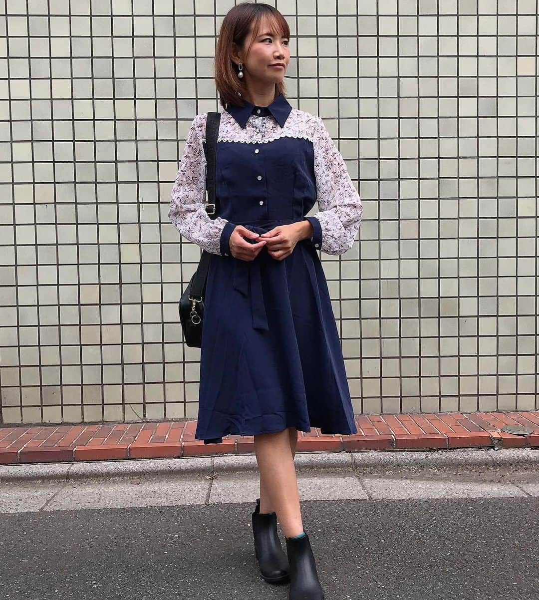 葵さんのインスタグラム写真 - (葵Instagram)「@bn1_select_official さまの 可愛いワンピース👗 半袖は寒いし、アウターはまだいらない、そんな今の時期にちょうどよい長袖ワンピースです💓 袖部分は花柄で可愛い☺️  ○Instagramをフォロー&公式LINEを友だち追加で50%OFFクーポンを取得できます！ ○Amazonに商品レビューを掲載いただくと更に1,000円のキャッシュバックを受け取れます。 ストーリーにリンクはりますね！  #PR#ワンピース#おすすめワンピース#秋服 #秋コーデ#冬コーデ#OLコーデ#おしゃれワンピ #ワンピースコーデ #ファッションコーデ #可愛い服 #Amazon#レディースファッション」10月17日 18時59分 - dolphin_coconut