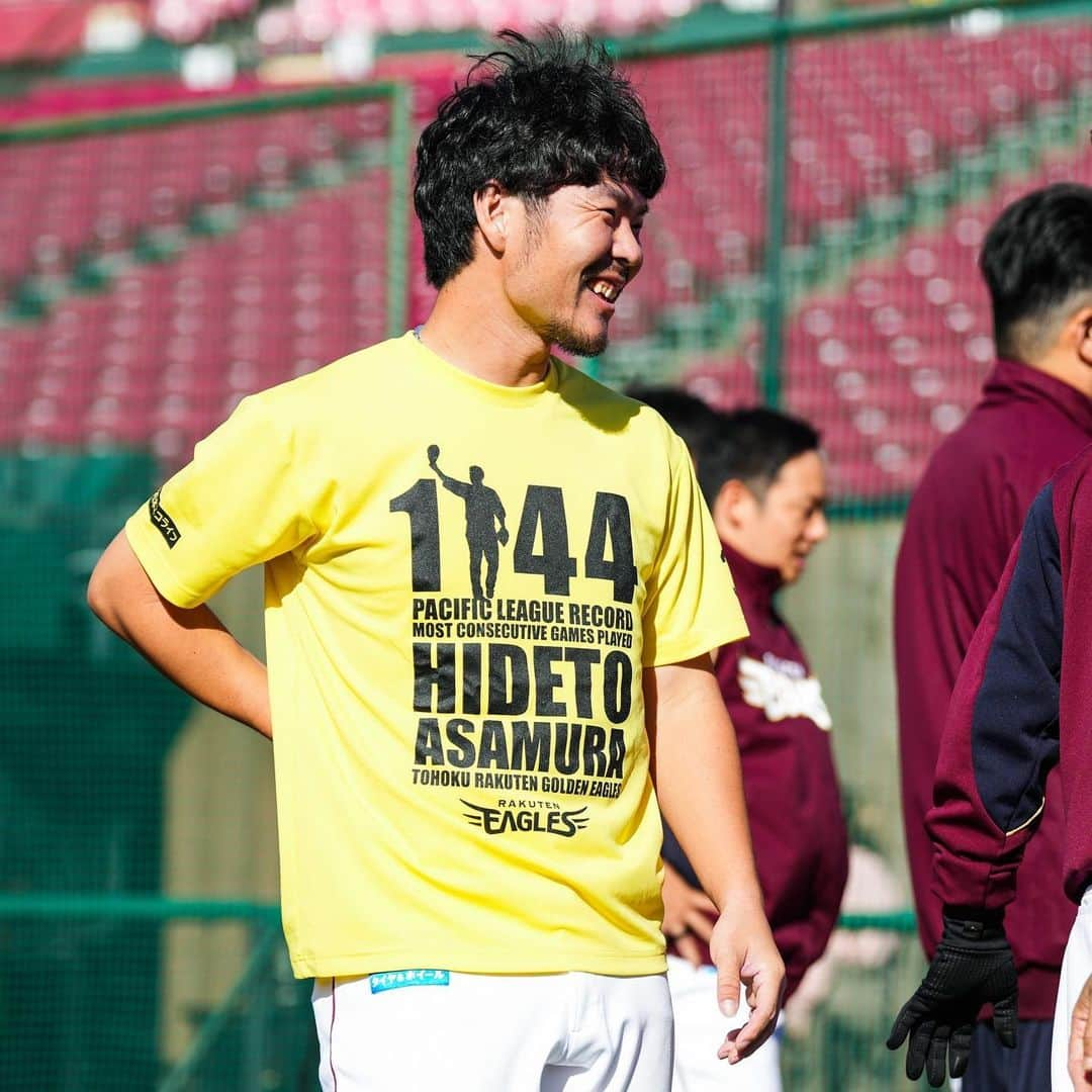 東北楽天ゴールデンイーグルスさんのインスタグラム写真 - (東北楽天ゴールデンイーグルスInstagram)「⚾️  秋季練習がスタート🏟️☀️ 初日の今日は勢揃いでした🤝🏼  #rakuteneagles #田中将大 #松井裕樹 #鈴木翔天 #内星龍 #浅村栄斗 #荘司康誠  #鈴木大地 #岸孝之 #岡島豪郎 #渡辺翔太 #阿部寿樹 #島内宏明」10月17日 19時00分 - rakuten_eagles