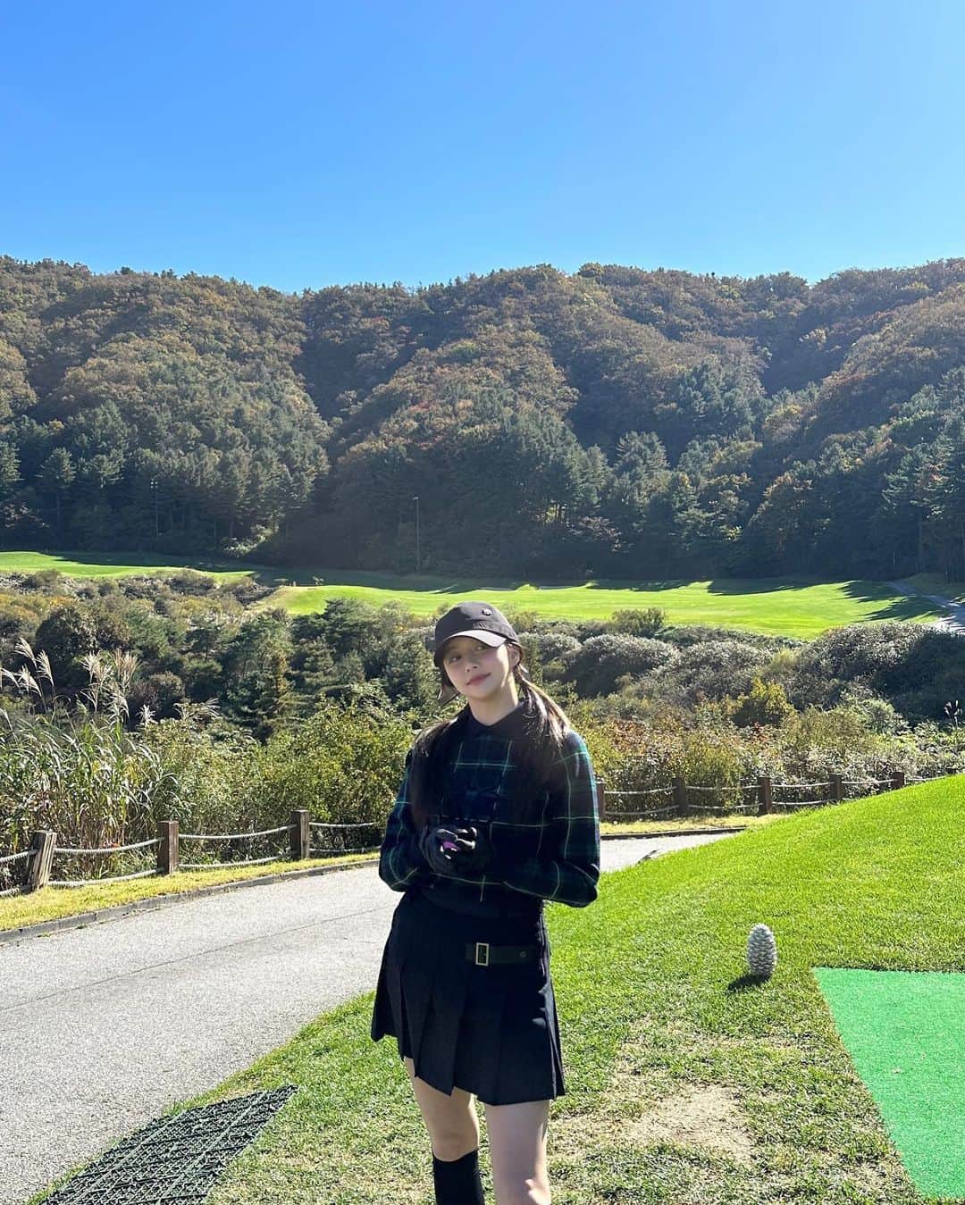 ハン・ボルムさんのインスタグラム写真 - (ハン・ボルムInstagram)「🍂⛳️」10月17日 19時10分 - han_bling_