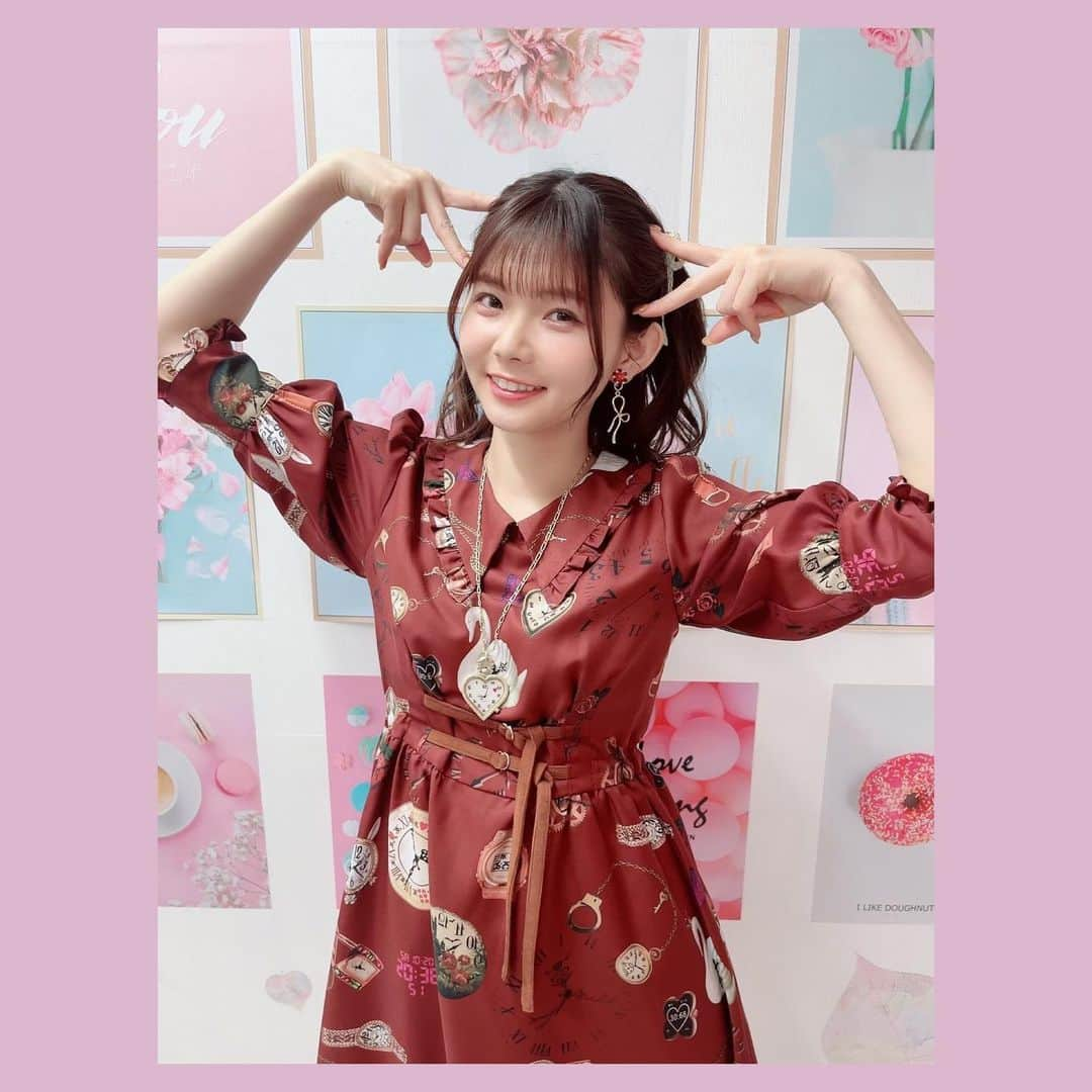 諏訪ななかさんのインスタグラム写真 - (諏訪ななかInstagram)「NANAKA SUWA 4th LIVE  ～Starry Bloom～  事後物販は本日23:59まで🌟 お忘れなく😌  nanakasuwa.official.ec  #諏訪ななか_StarryBloom」10月17日 19時10分 - n.suwawagram