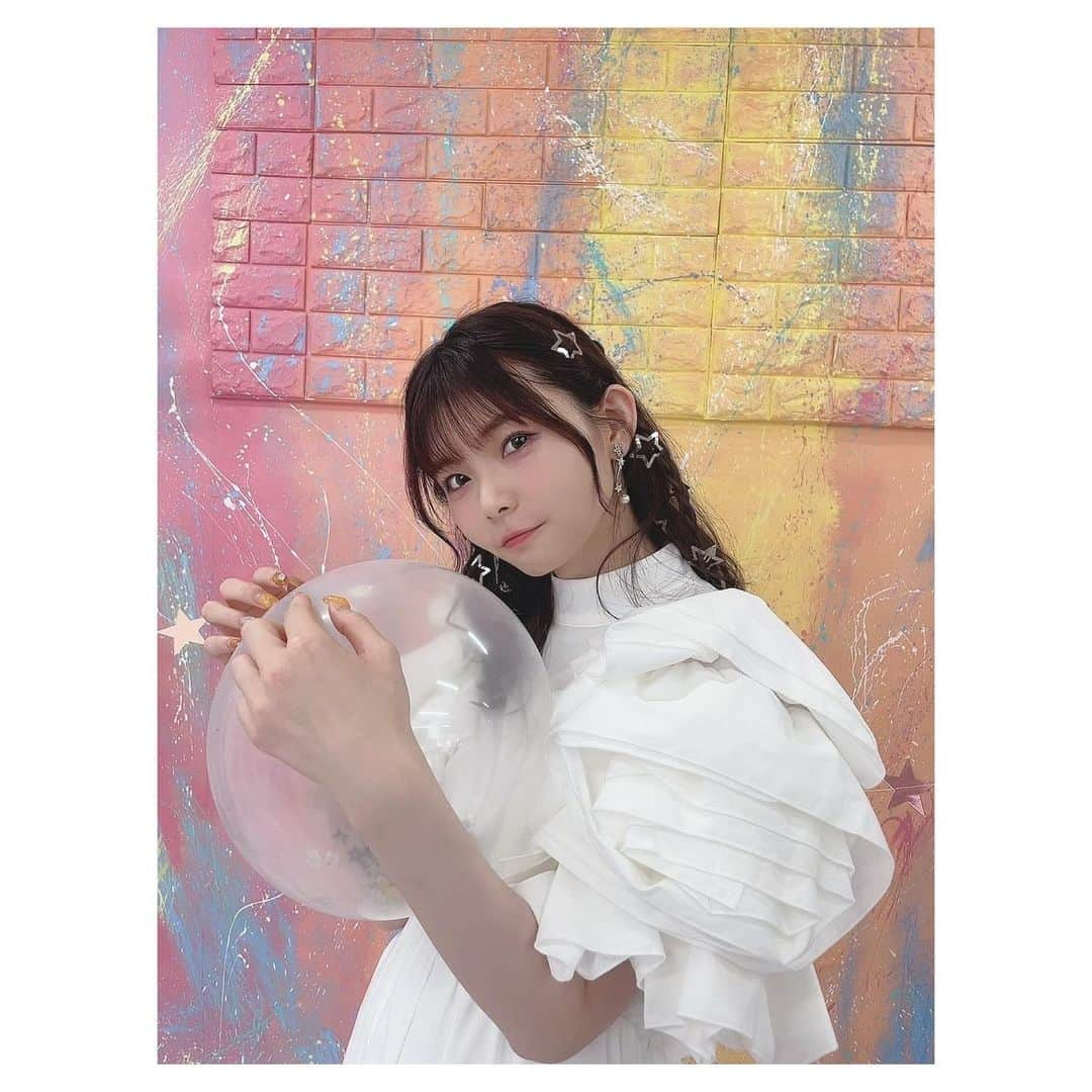 諏訪ななかさんのインスタグラム写真 - (諏訪ななかInstagram)「NANAKA SUWA 4th LIVE  ～Starry Bloom～  事後物販は本日23:59まで🌟 お忘れなく😌  nanakasuwa.official.ec  #諏訪ななか_StarryBloom」10月17日 19時10分 - n.suwawagram