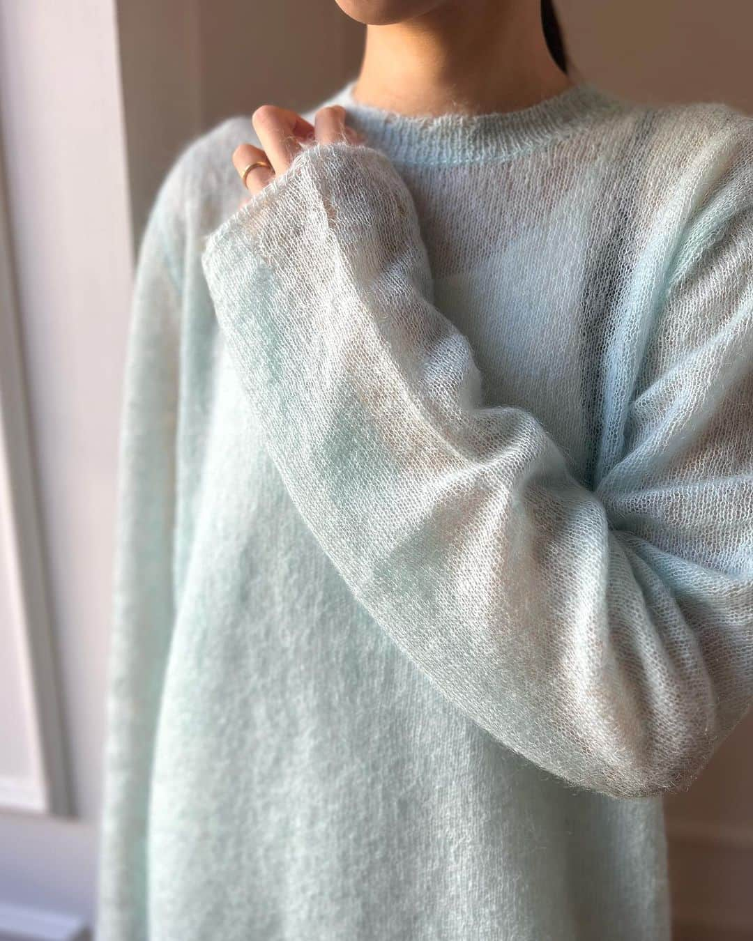 GREED TOKYO STOREのインスタグラム：「Greed International  "Damage Hole Mohair Long Sweater in Mint"  ネック、袖口、裾口のところどころに 2種類ダメージ柄の編みをデザインしたモヘアニット 限界まで甘く編むことで モヘアの柔らかさと軽さを出しています 秋冬の淡いパステルカラーもオススメです🩵  #greedinternational #bedandbreakfastqualityoflife  #greedtokyo #greedfukuoka  #knit#mohair#ootd#fashion#seasonless   #グリード #グリードトウキョウ #グリードインターナショナル #ニット#モヘアニット#秋コーデ#シーズンレス」