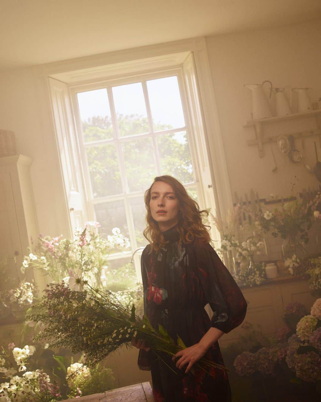 Ted Bakerのインスタグラム：「What's everyone's favourite thing about autumn?  #TedBaker #AGrandGoodTime」
