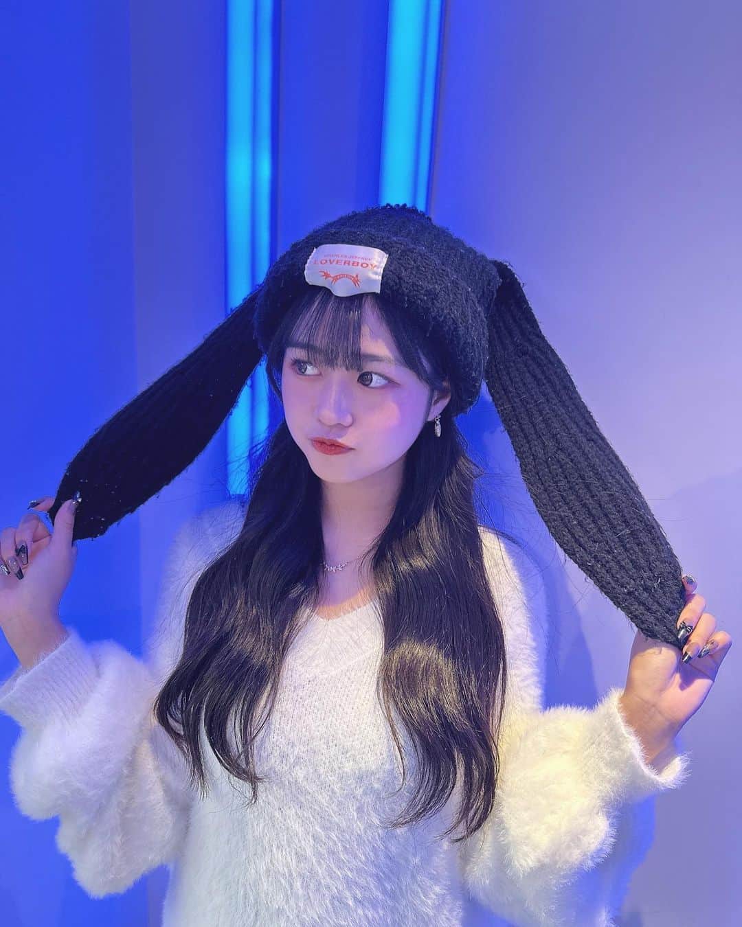 のインスタグラム：「🪼💙 韓国プリ初めてだった〜🇰🇷 色んなフォトスポットあって激カワだったよ🫶🏻  ❤︎‬┈┈┈‪‪❤︎‬┈┈┈‪‪❤︎‬┈┈┈‪‪❤︎‬┈┈┈‪‪❤︎‬‪‪‬┈┈┈‪‪❤︎‬┈┈┈‪‪❤︎‬  #bloomstudio #韓国プリクラ #新大久保 #韓国   💎PureGi公式アカウント💎 @puregi_official #PureGi #ぷれっぢ #アイドル #ALICE #紫担当  . #ありるん #VINEYARD #ヴィンヤード #08 #jc3 #中学生 #女子中学生 #雰囲気 #垢抜け #黒髪 #ロング #おすすめ #ありすたぐらむ」