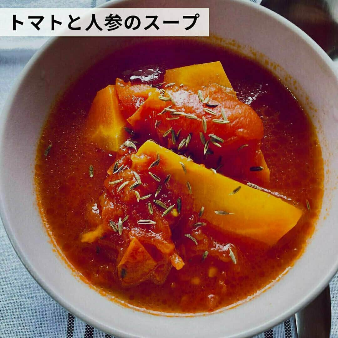 おうちごはん編集部さんのインスタグラム写真 - (おうちごはん編集部Instagram)「【体の内側からポカポカに！ #朝スープ のアレンジ7選】  寒くなってくると、朝の目覚めが悪いと感じる方も多いのでは❓  そんなときは、朝ごはんに体の内側から温めるスープをいただきましょう😋  温かいスープを飲めば体の内側からじんわり温まるので、冷え性対策にも最適ですよ🔥  さまざまなアレンジで楽しんでみてはいかがでしょうか🥣  ------------------  ⭐️丸ごとトマトとペコロス、クレソンのスープ photo by @latelier_del  ⭐️ミネストローネ photo by @higuccini  ⭐️キャベツとソーセージのカレーコンソメスープ photo by @tomokeetaito  ⭐️ミニトマトの酸辣湯 photo by @_____eggggg  ⭐️トマトと人参のスープ photo by @swimmy_rin  ⭐️鱈と野菜の塩スープ photo by @yo.hoso.15.gohan  ⭐️生ハムとゴロゴロお野菜のポトフ photo by @asatisstaka  ------------------  ◆ #おうちごはんLover を付けて投稿するとおうちごはんの記事やこのアカウント、おうちごはん発信のトレンドリリースなどでご紹介させていただくことがございます。スタッフが毎日楽しくチェックしています♪  ［staff : コノ］ ------------------  #おうちごはんLover #おうちごはんラバー #ouchigohanlover #ouchigohan #おうちごはん #朝スープ #スープ #手作りスープ #スープ作り #soup #朝ごはん #朝食 #朝飯 #morning #温活 #汁 #汁物 #温まる #あったかメニュー #自炊 #手料理 #手作りごはん #献立 #おうち時間 #暮らしを楽しむ #冷え性対策」10月18日 6時00分 - ouchigohan.jp