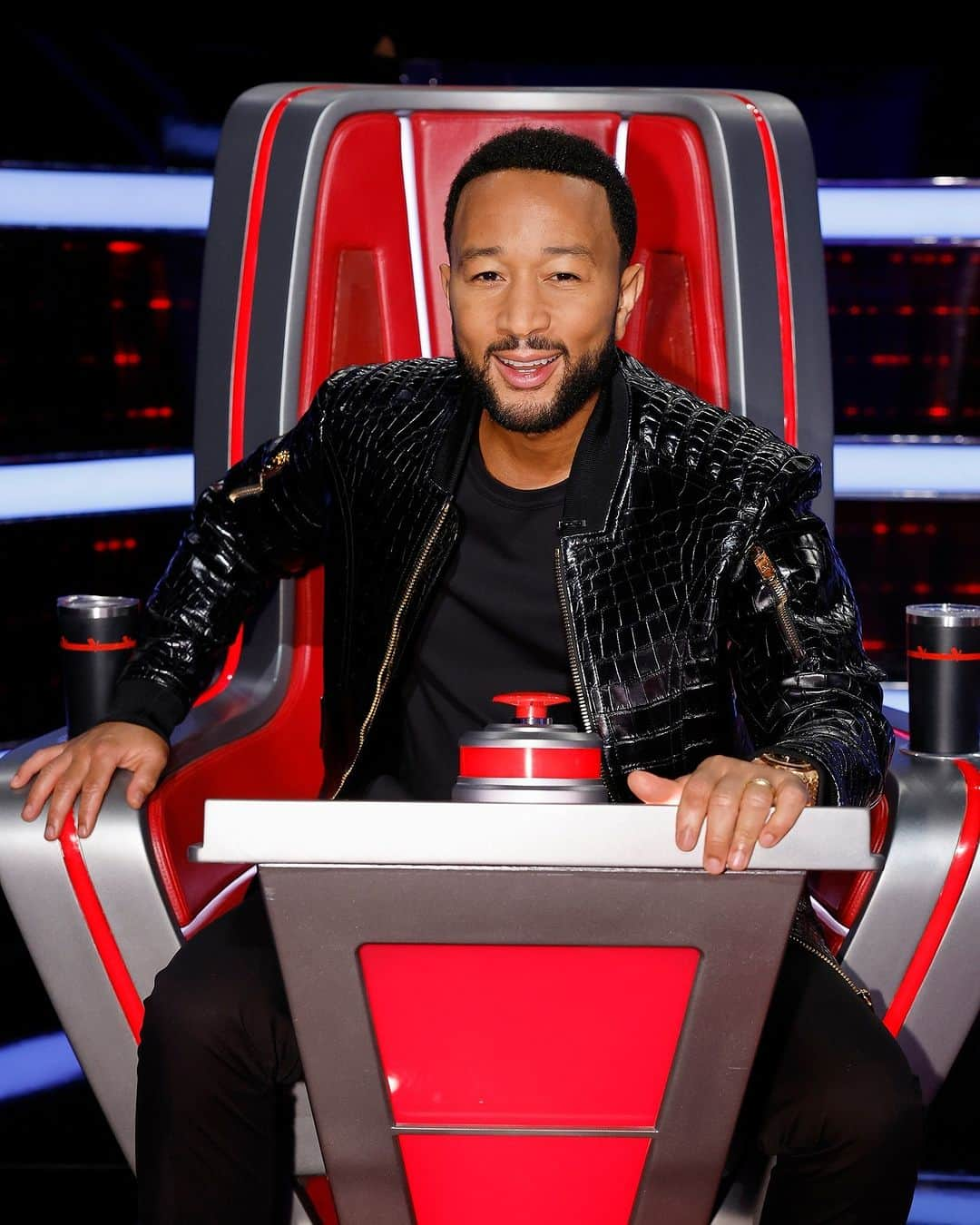 ジョン・レジェンドさんのインスタグラム写真 - (ジョン・レジェンドInstagram)「#VoiceBattles begin tonight!」10月18日 6時00分 - johnlegend