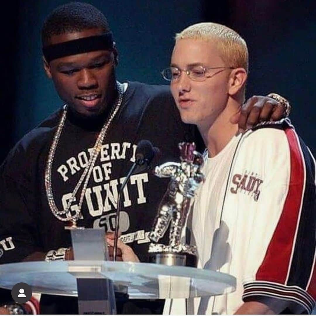 50セントさんのインスタグラム写真 - (50セントInstagram)「Happy Birthday to the living legend @eminem love you to death man, God bless wishing you many more. #bransoncognac #lecheminduroi」10月17日 21時41分 - 50cent