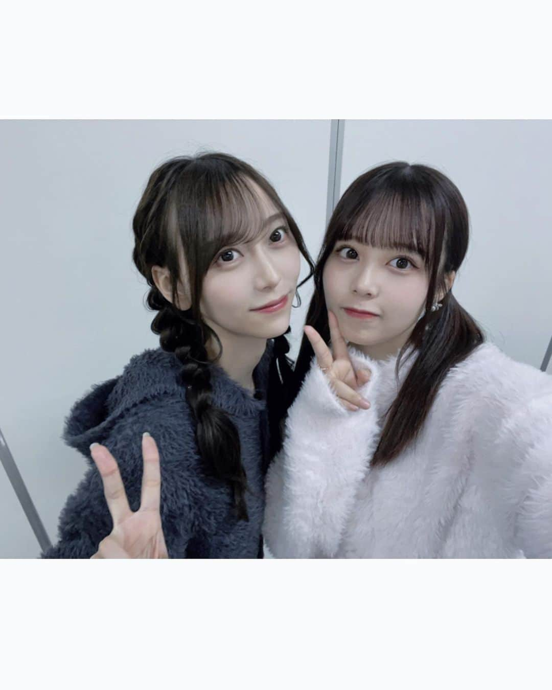 佐藤璃果のインスタグラム：「・ リアルミーグリの思い出〜📸💗  実は奈於ちゃんとお揃いのうさみみパジャマ 嬉しい🐰  袴を着ていたくろみんとキョンシー美月さん🌙  #licagram」