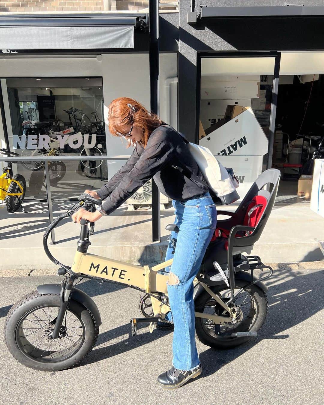 木村沙織のインスタグラム：「. わたしのmate、 ママチャリバージョンになりました🛵🌪️ . . #matebike  いつもありがと🫡　@_a_yu_mu_」