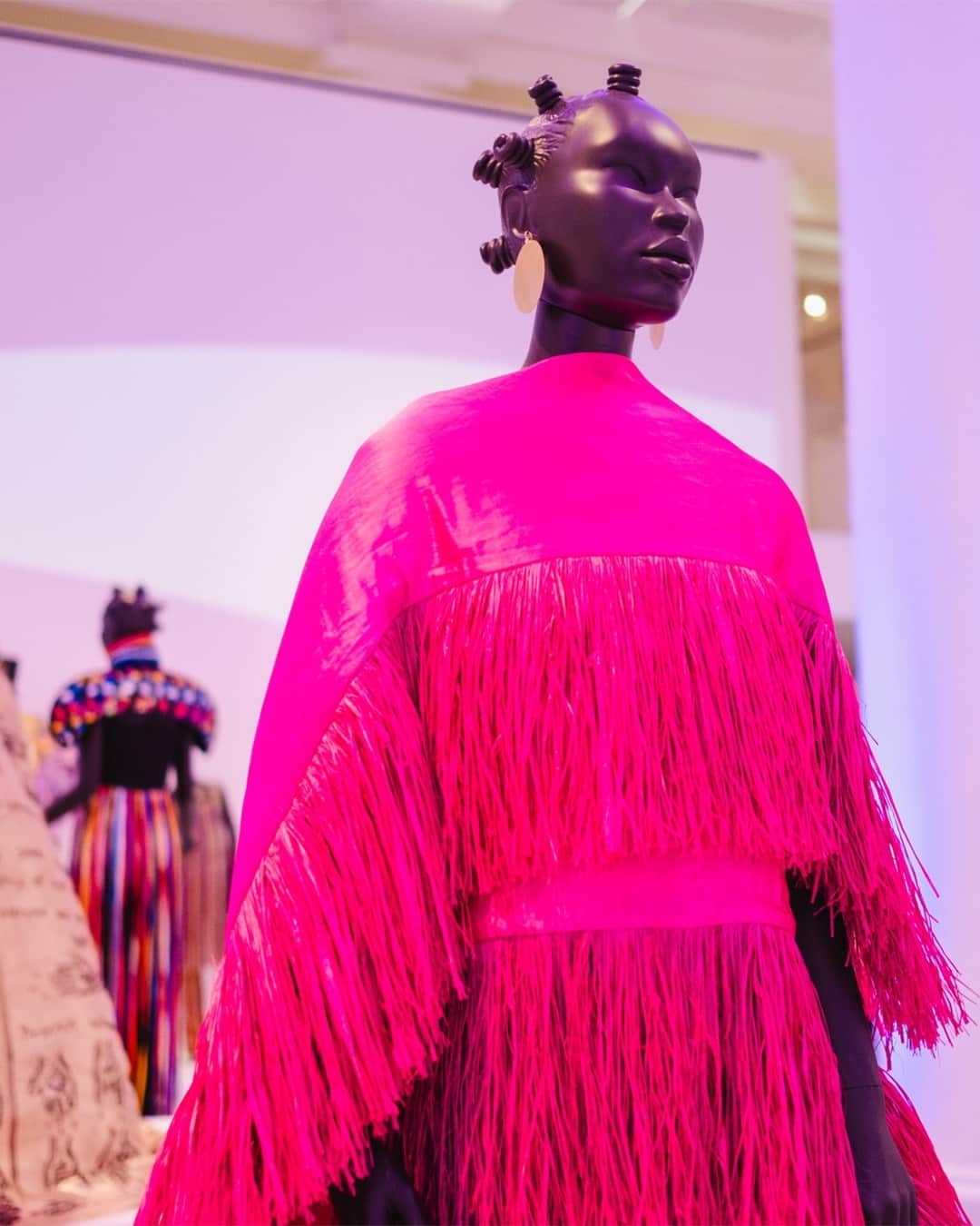 ブルックリン美術館さんのインスタグラム写真 - (ブルックリン美術館Instagram)「“I am not African because I was born in Africa, but because Africa was born in me.” Kwame Nkrumah, Prime Minister and President of Ghana, 1958⁠ ⁠ In the final section of Africa Fashion (pictured here), you are surrounded by twenty-first-century creativity from designers based in Africa, Europe, and the United States. African fashion creatives today are charting their own course, pushing boundaries, and opening up conversations around culture, race, gender, and sexuality while challenging assumptions about who Africans are and what African fashions can be.  ⁠ See the artisanal craftsmanship and cutting-edge design during this final week of #AfricaFashionBkM with extended hours throughout the weekend. Learn more at the link in our bio.⁠ ⁠ 📷 Installation view, Africa Fashion. Brooklyn Museum, June 23–October 22, 2023. (Photo: Danny Perez)⁠ ⁠ #BrooklynMuseum #AfricaFashion #fashion #nyc」10月17日 22時00分 - brooklynmuseum