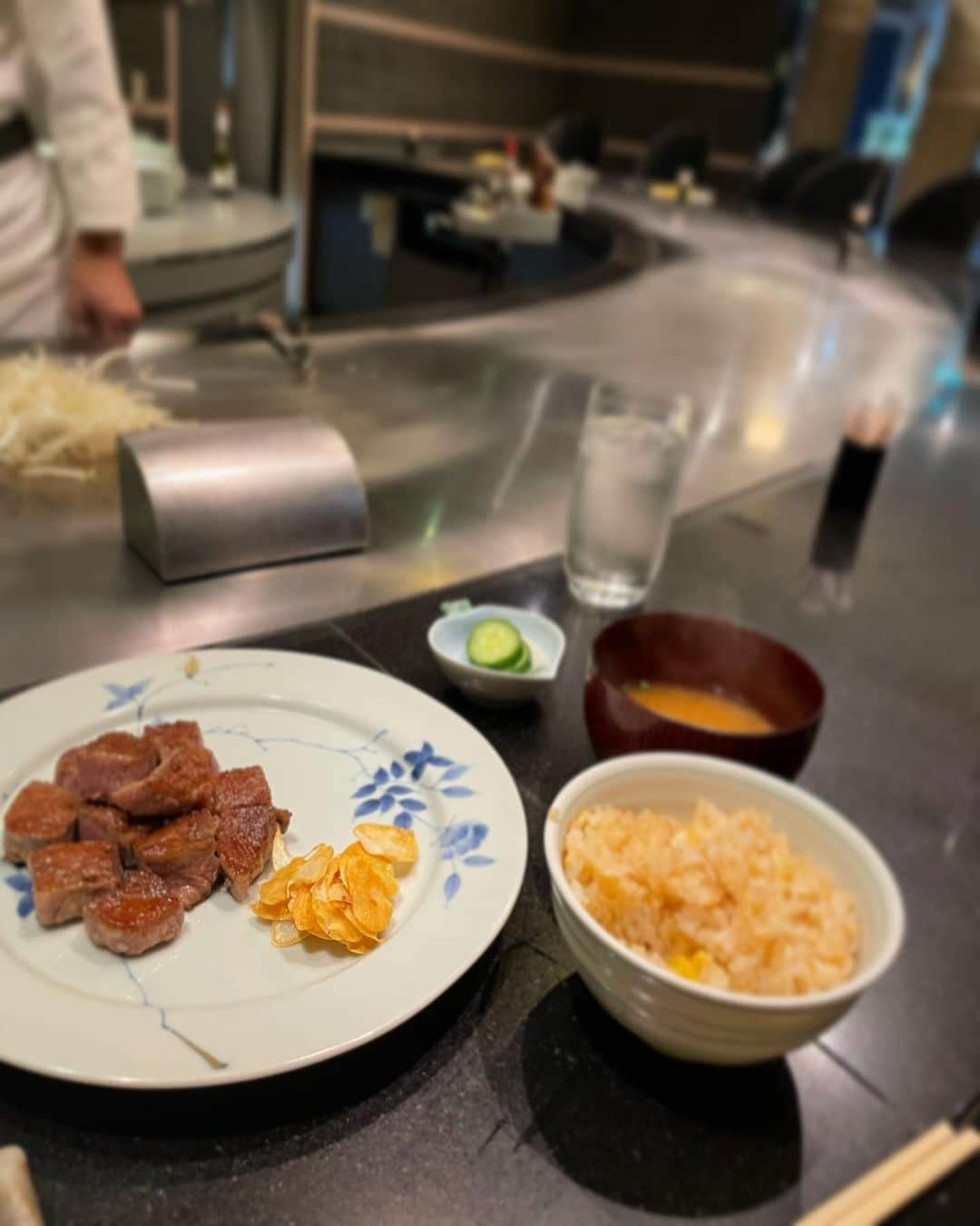 坂村かおるさんのインスタグラム写真 - (坂村かおるInstagram)「今日は、細やかなお祝い🥂 ・ 美味しいお肉を食べました。 ・ デザートはお家で🍰 ・ ・  いつも、私の投稿にいいねを押して頂き温かいコメントを下さる皆さんに感謝です😊 ・ 寒くなりましたので、体調に気を付けてお過ごしくださいね🍂 ・ ・  #クィーンオブ美魔女 #team美魔女 #美ST #坂村かおる #トータルビューティーアドバイザー #美しく老いる #バランス #美容 #コスメ #ファッション #今日のコーデ #トータルバランス #お洒落な人と繋がりたい #コスメ好きな人と繋がりたい #美意識高い人と繋がりたい #美魔女 #美魔女が変わる #アップデートしてる人と繋がりたい #自分らしくアップデート」10月17日 22時02分 - kaoru.sakamura