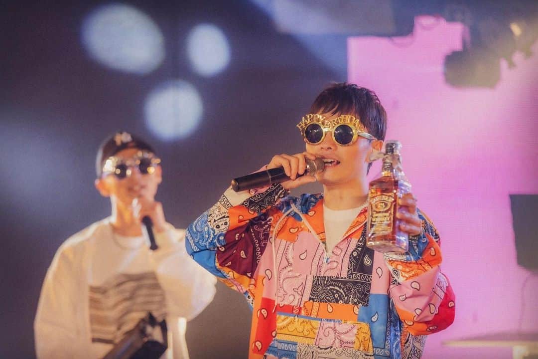和田泰右のインスタグラム：「37歳迎えることができました☆ 本当にありがとう🥳🥳🥳🥳🥳🥳🥳🥳🥳🥳🥳🥳 これからもやりたい事に真っ直ぐに そしてやるべき事にも真っ直ぐに☺️ #感謝 #ありがとう」