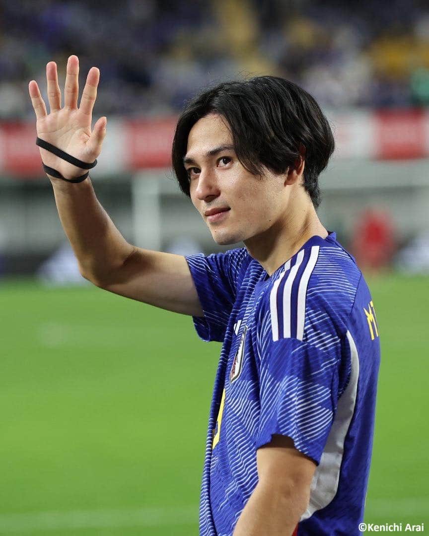 のインスタグラム：「🇯🇵 6連勝で北中米W杯 アジア2次予選へ 🔜 10月はカナダとチュニジアに勝利し、連勝を6に伸ばした #日本代表。11月の北中米ワールドカップ アジア2次予選に向けて弾みをつけ、今回の代表活動を終えた。(Photo: Kenichi Arai)  #soccer #football #kirinchallengecup #kirinchallengecup2023 #japan #jfa #samuraiblue #daihyo #サッカー #フットボール #サッカー日本代表 #⚽」