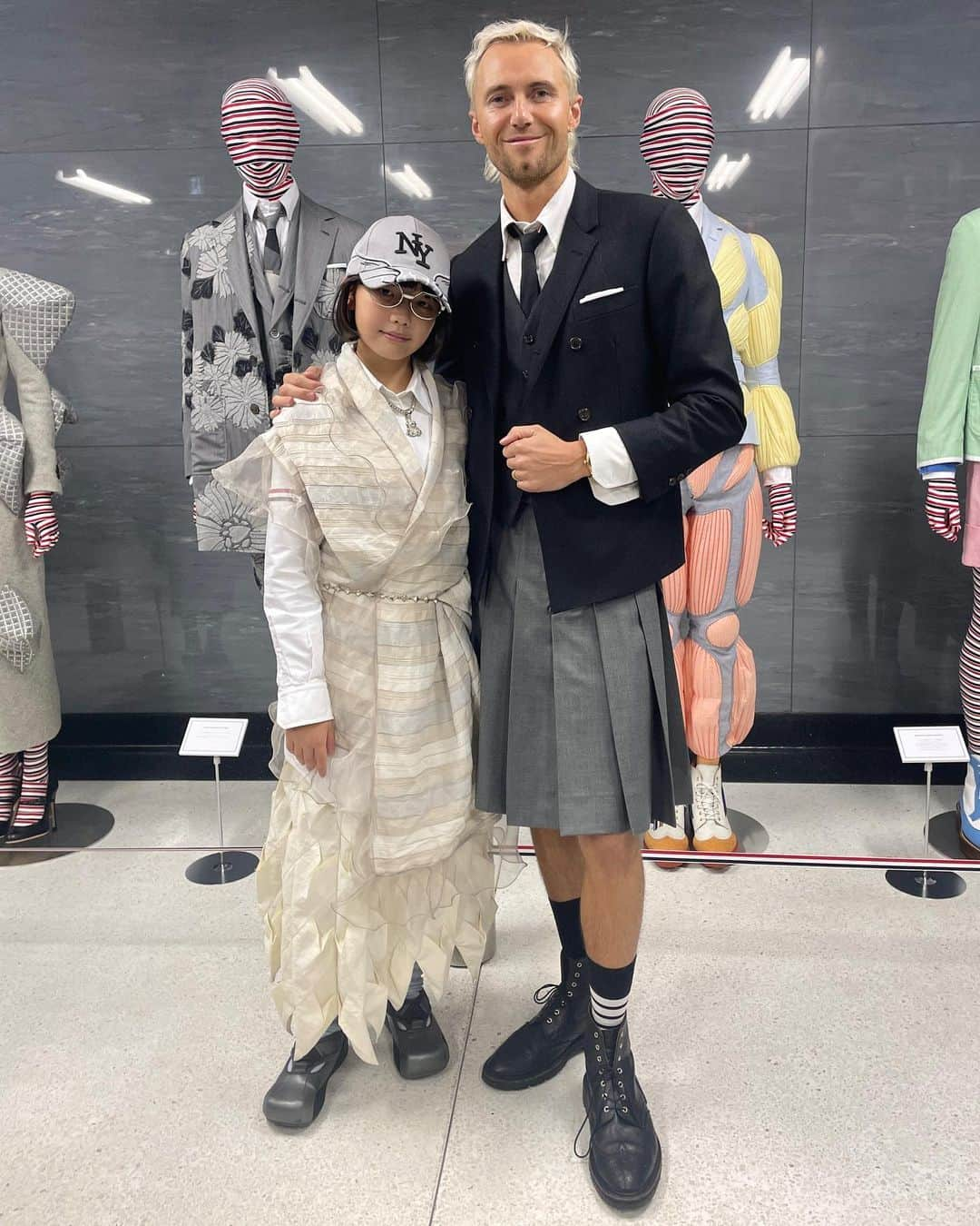 COCOさんのインスタグラム写真 - (COCOInstagram)「So happy to meet you @thombrowne ❤️🤍💙  Congratulations 20th Anniversary🎉」10月17日 22時24分 - coco_pinkprincess