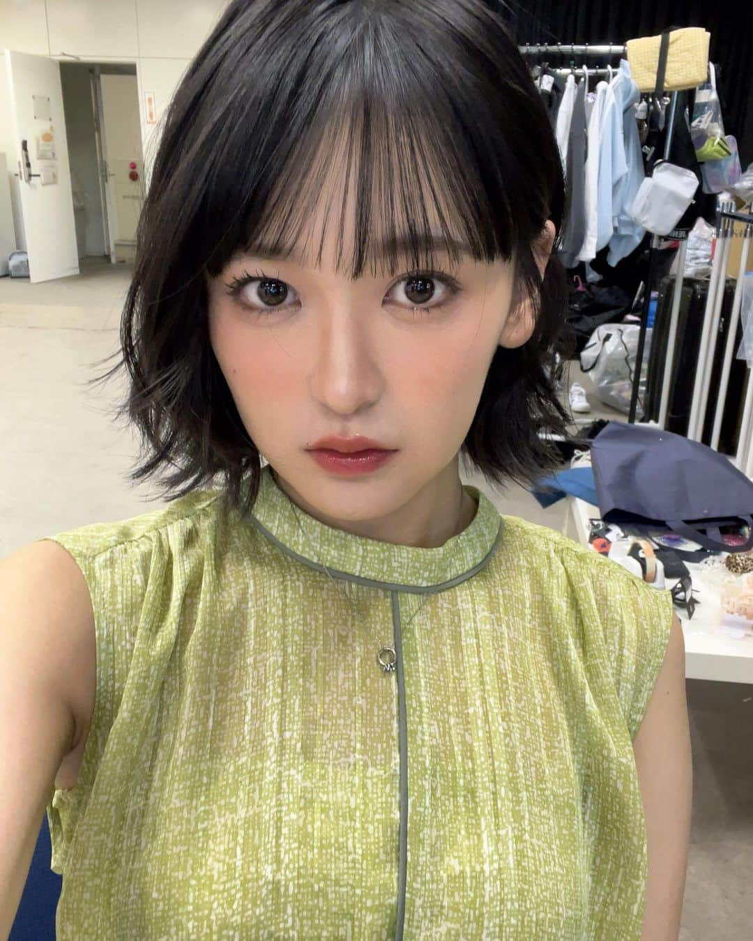 香田メイさんのインスタグラム写真 - (香田メイInstagram)「メイクしてもらうと全然ちがうよね🐈‍⬛ ついったで好評でうれぴかた^>~<^」10月17日 22時33分 - kodamei_55