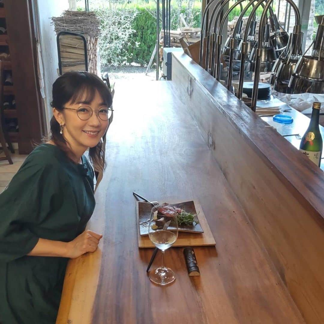 唐橋ユミさんのインスタグラム写真 - (唐橋ユミInstagram)「🍴　  🍴  いわき市にあるHagiフランス料理店で、酒粕を食べた福島牛をいただきました！  美味しい✨ 甘みが感じられるお肉。  そして萩シェフのおっしゃる通り 大吟醸🍶と合わせると お肉がすすみます。 ワインも好きですが、 ステーキに日本酒も👌！  キャンペーン始まっています✨ ↓  https://sakekasu-beef.com/」10月17日 22時35分 - yumikarahashi