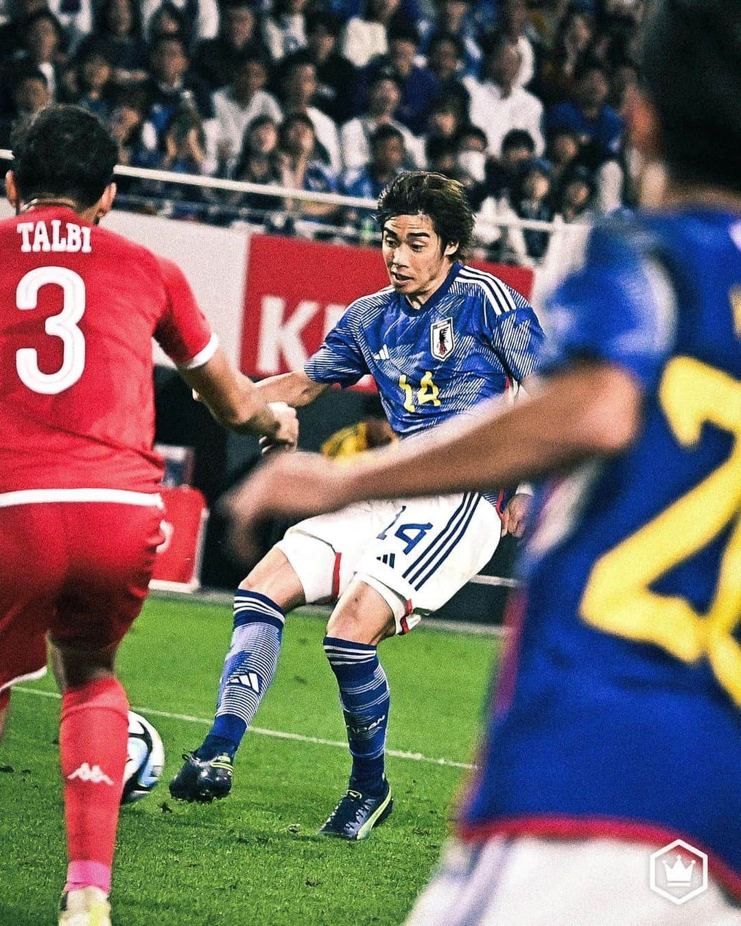 サッカーキングさんのインスタグラム写真 - (サッカーキングInstagram)「. FLASH BACK SAMURAIBLUE!! 古橋・伊東弾で勝利したチュニジア戦を10枚の写真で振り返る（2023.10.17）  📷Photo by @shimpeei（SOCCERKING）  #夢への勇気を #SAMURAIBLUE #jfa #daihyo #サッカー日本代表 #サッカー #soccer #フットボール #football #⚽️ #サッカーキング  #伊東純也 #久保建英 #古橋亨梧 #菅原由勢 #旗手怜央 #遠藤航」10月17日 22時44分 - soccerkingjp