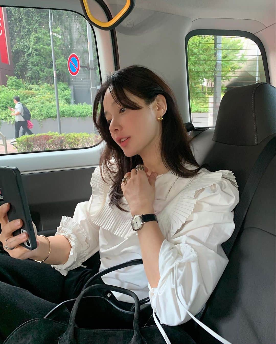 nanaのインスタグラム：「얼굴이 핑쿠얏🧏🏼  #나나는도쿄여행중」