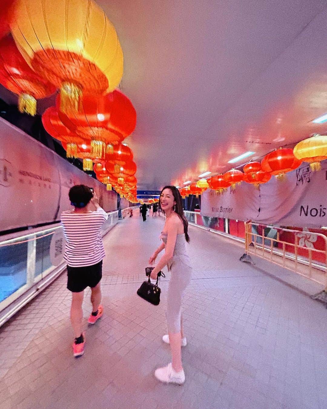 松岡李那さんのインスタグラム写真 - (松岡李那Instagram)「Hong Kong Best Tour🍷⛴️✨ #毎日投稿challenge  @linahxoxo 💕 #hongkong #tourism  #香港観光」10月17日 23時30分 - linahxoxo