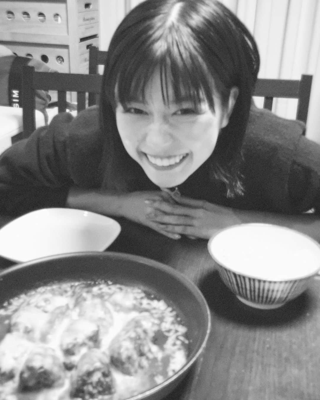 冴木柚葉さんのインスタグラム写真 - (冴木柚葉Instagram)「. 大好きなママの煮込みハンバーグ🍅と 大好きなチーズガーデンのハニーチーズケーキ🧀  大好きなみんなと大好きな家族に祝われて、 本当に幸せな日になりました！！！ いい夢見れそう🤭💭」10月17日 23時36分 - yuzuha_saeki