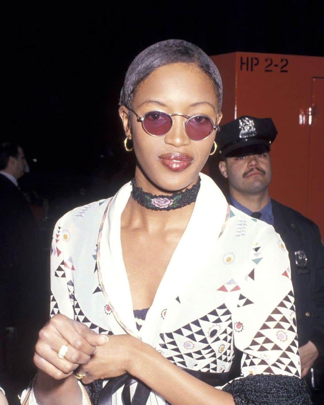 オリバーピープルズのインスタグラム：「#NaomiCampbell wears M-4 in New York, 1993.」
