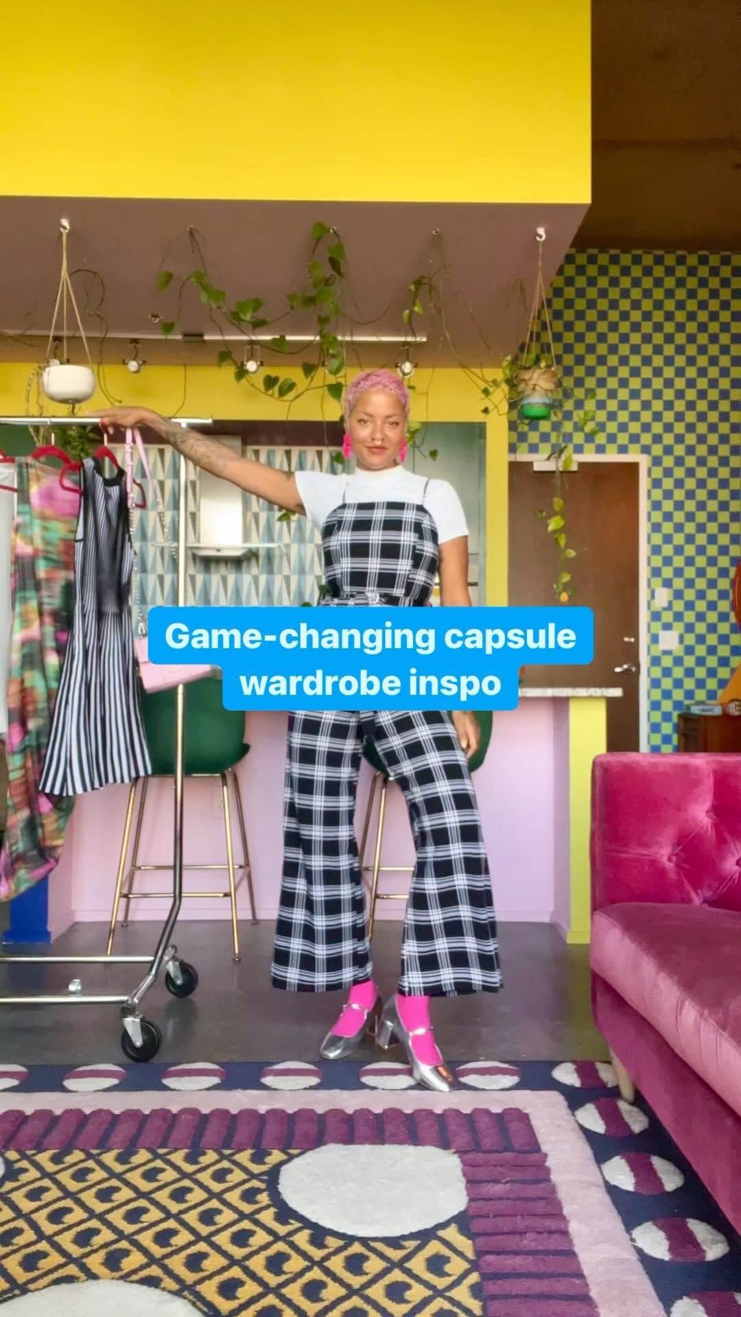 Wal-Mart Stores, Incのインスタグラム：「Now entering our ✨ capsule wardrobe era ✨. @michellenorrisphoto #CapsuleWardrobe #Fashion #WalmartFashion」