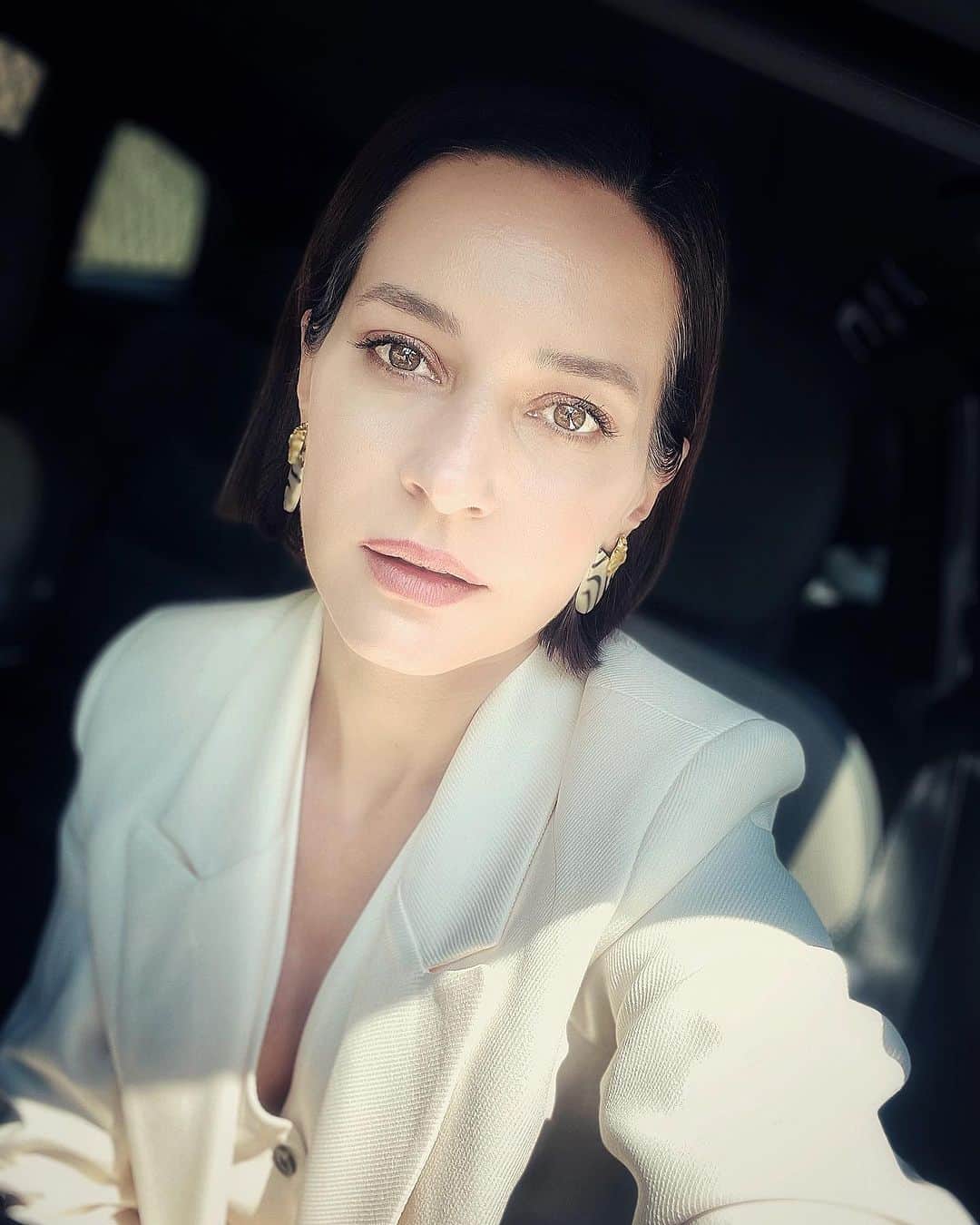 Sedef Avciのインスタグラム：「Sadece 🤍」