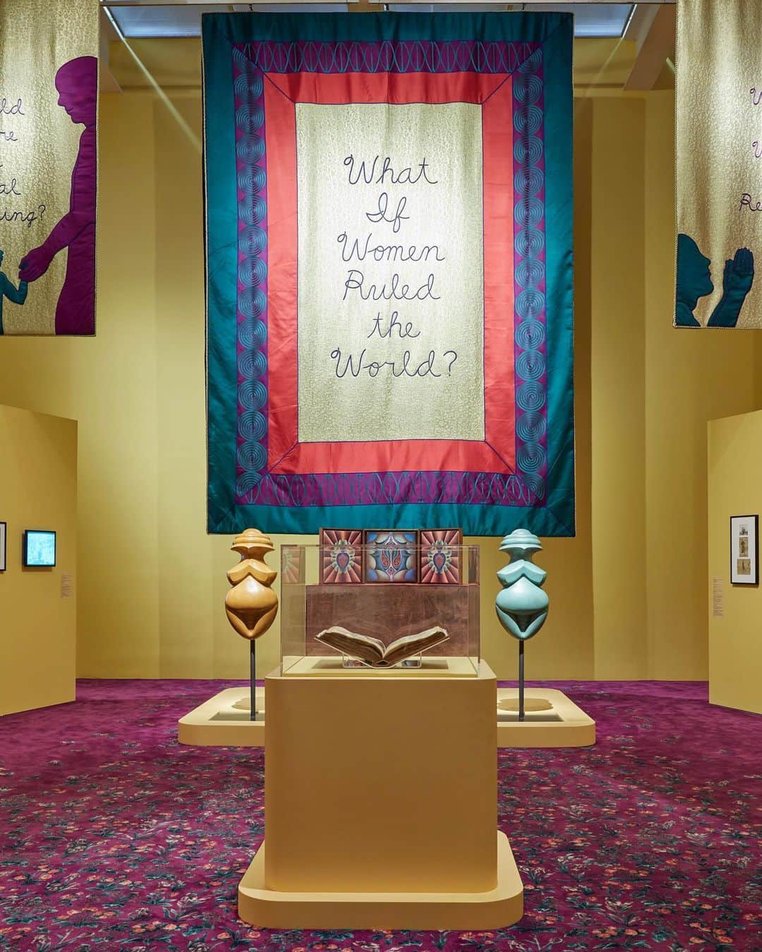 クリスチャンディオールさんのインスタグラム写真 - (クリスチャンディオールInstagram)「Discover "Herstory" at the @NewMuseum in New York, a masterful feminist exhibition from our frequent collaborator and latest #DiorLady9522 ambassador, @Judy.Chicago. Supported by Dior, this showcase underscores her enduring influence on American art and is open now until January 14, 2024. © @ReedYoung」10月18日 0時44分 - dior