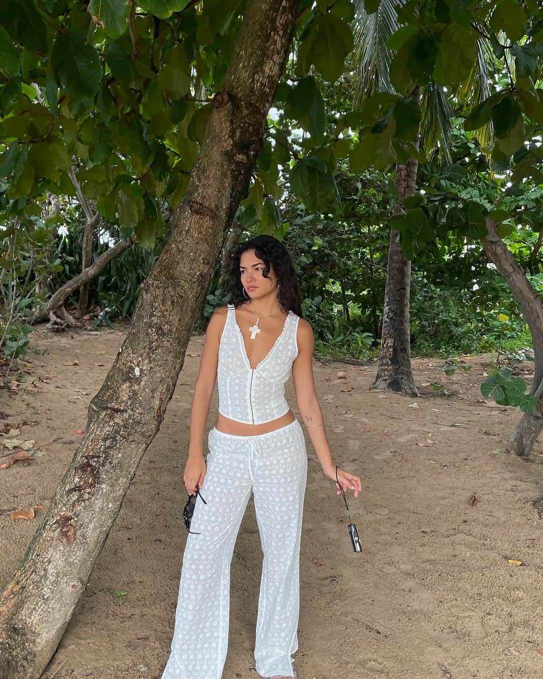 FRANKIES BIKINISのインスタグラム：「tea x daisy 🤍 just restocked」