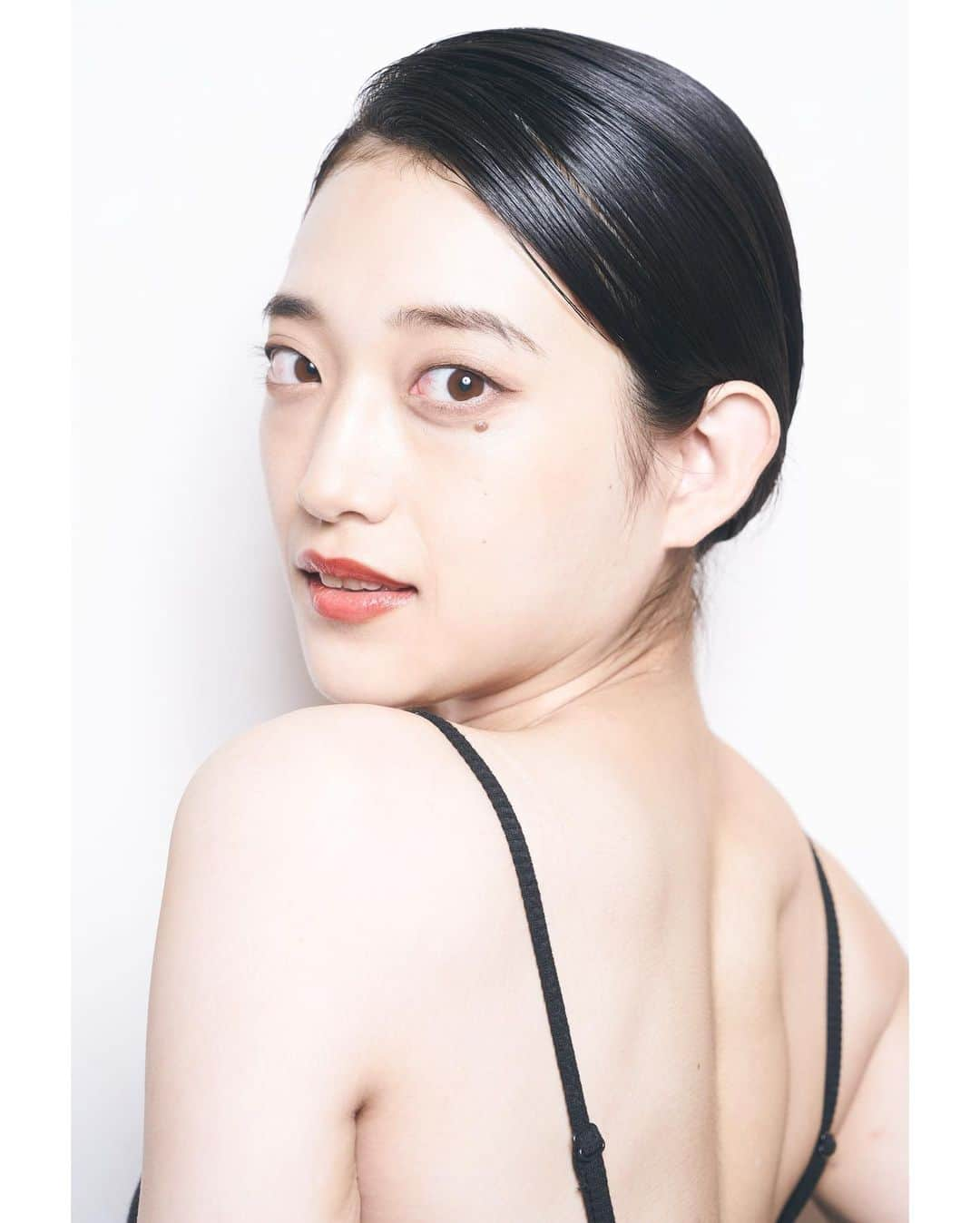 平田純さんのインスタグラム写真 - (平田純Instagram)「#ビューティー  #素肌  #ヌーディ  #モデル  #beautiful  #beauty  #Japanese  #me  #Japanesemodel  #beauty  #beautybay  #beautymodel  #撮影  #ミシェルエンターテイメント  #平田純  #写真好き  #modellife  #model #私  #nudy  #キャミ  #色白  #美白  #綺麗  #綺麗になりたい  #背中  #back  #backstyle  #style  #shooting  #modelagency」10月18日 1時11分 - ayabon328