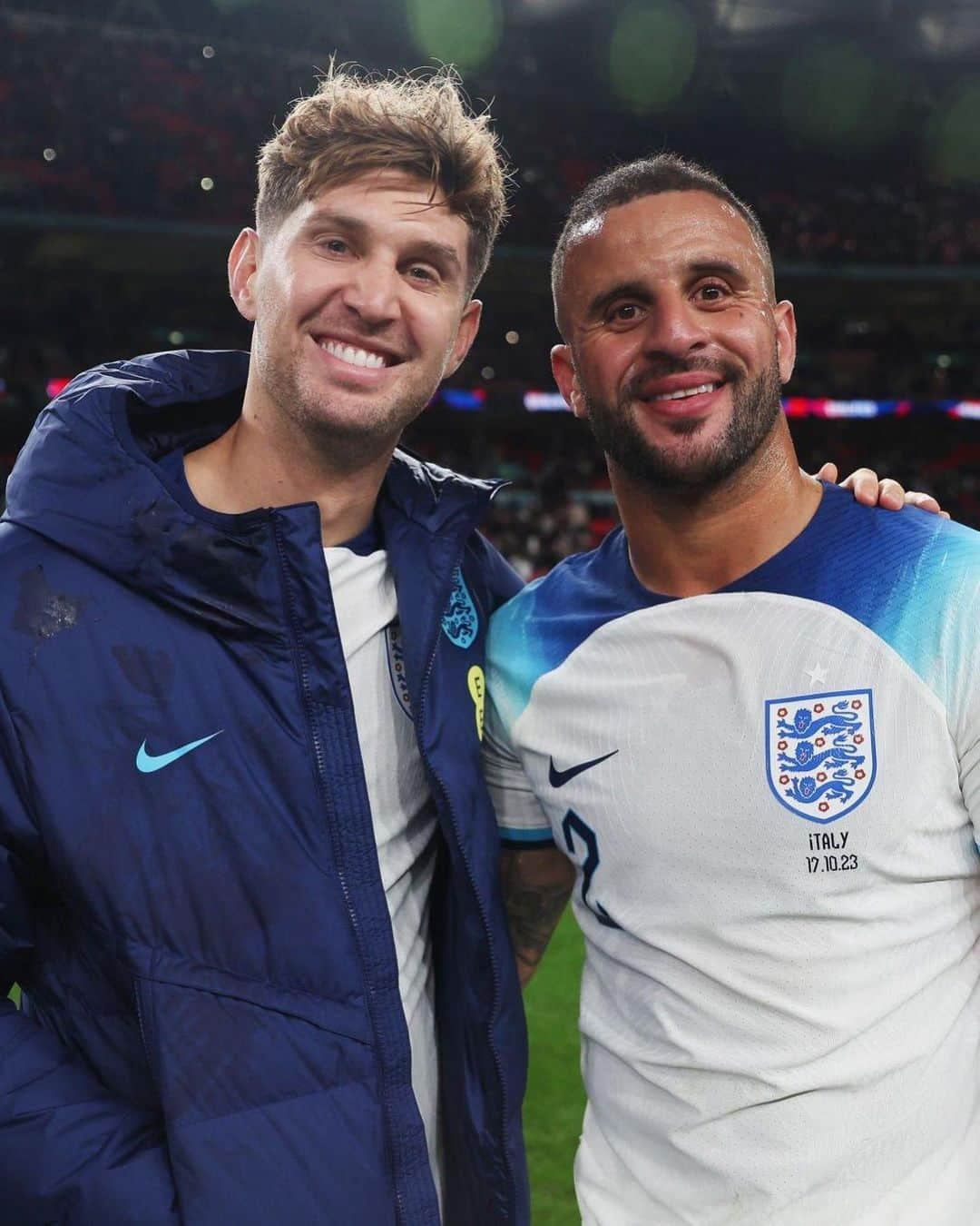 カイル・ウォーカーさんのインスタグラム写真 - (カイル・ウォーカーInstagram)「Great performance in front of a packed Wembley +3️⃣ and qualification for the euros. Thank you for the amazing support as always 🦁」10月18日 6時48分 - kylewalker2