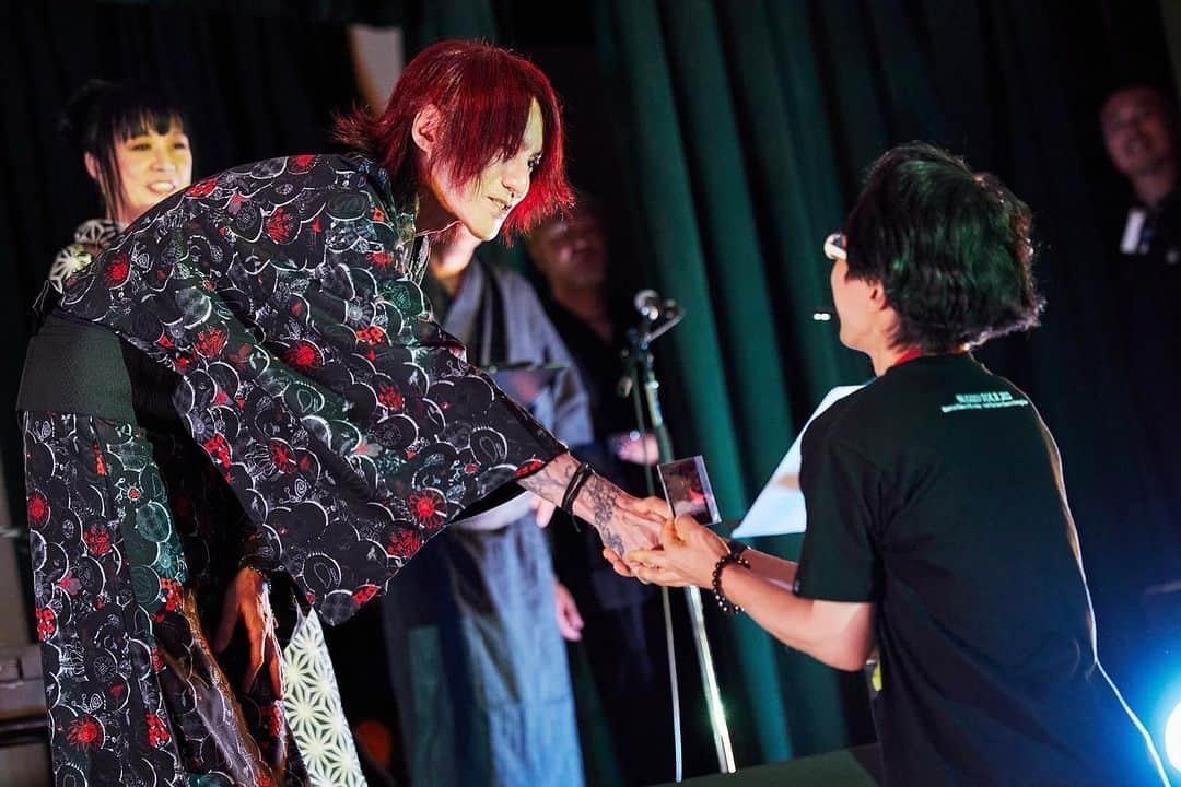 SUGIZOさんのインスタグラム写真 - (SUGIZOInstagram)「SOUL’S MATE 温泉TOUR 2023 ♨️  Photo by Keiko TANABE.  #SOULS_MATE_温泉TOUR_2023  #SOULS_MATE_DAY_EPISODE_XXVIII #The_Autumn_Secret_of_Fukushima #SM  #SUGIZO_Ofiicial_FunClub  #SUGIZO  #MAIKO_K_RIVERA #よしうらけんじ #彩月 #福島県磐梯熱海温泉　 #ホテル華の湯」10月18日 1時29分 - sugizo_official