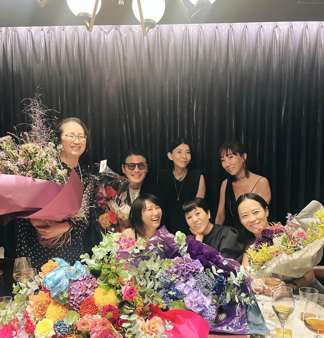 風間ゆみえさんのインスタグラム写真 - (風間ゆみえInstagram)「Thank you so much for celebrating my birthday today, even though you are all so busy. Thank you from the bottom of my heart. I'm glad I was born🥰. Thank you mother and father！  I want to make my loved ones happy too🦋✨✨」10月18日 2時04分 - yumie_kazama