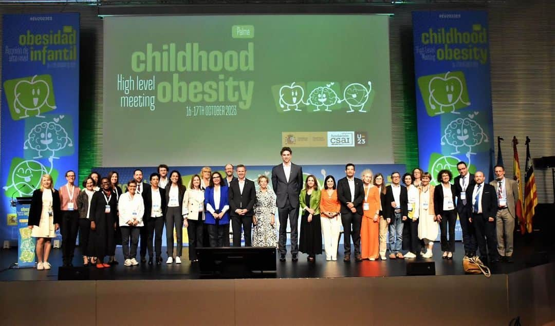 パウ・ガソルのインスタグラム：「Ha sido un honor contribuir al cierre de la reunión de Alto Nivel sobre un tema vital para la @gasolfoundation como la obesidad infantil. Me llena de esperanza que los responsables de salud de los Estados de la Unión Europea e instituciones internacionales trabajen juntos en esta problemática de altísima transcendencia.」