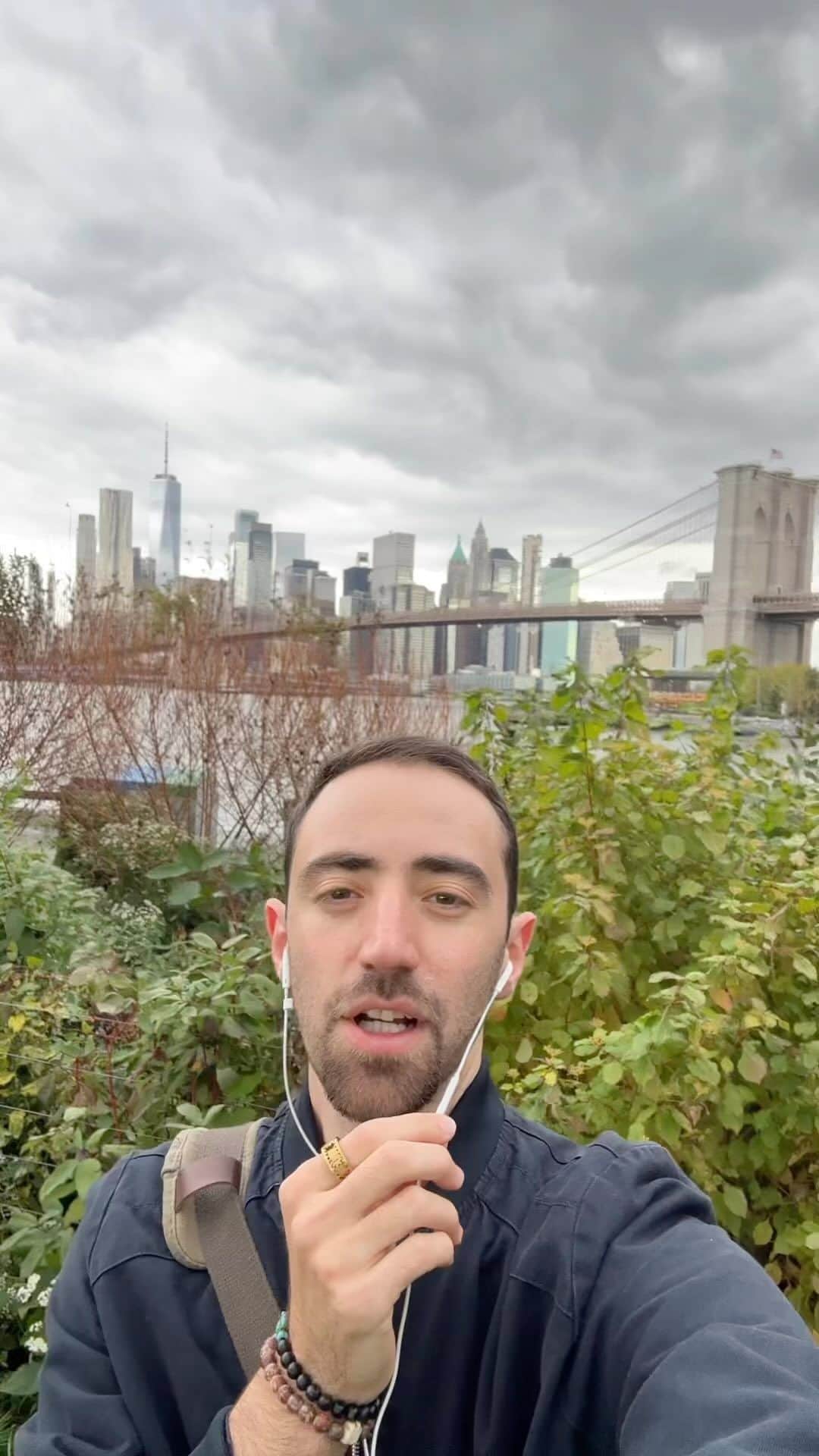 のインスタグラム：「How’s your tuesday going? Make it a little better with a minute of good news.  #forthefirstandonlytime #october17  #goodnews #freshair   ℹ️Stories on climativity.com every Friday, 🎶Music by Tristan Arostegui & Hunter Hanson.」