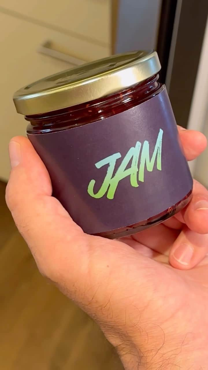 ジミー・ファロンのインスタグラム：「#ThatsMyJam Season 3! Stay tuned!」