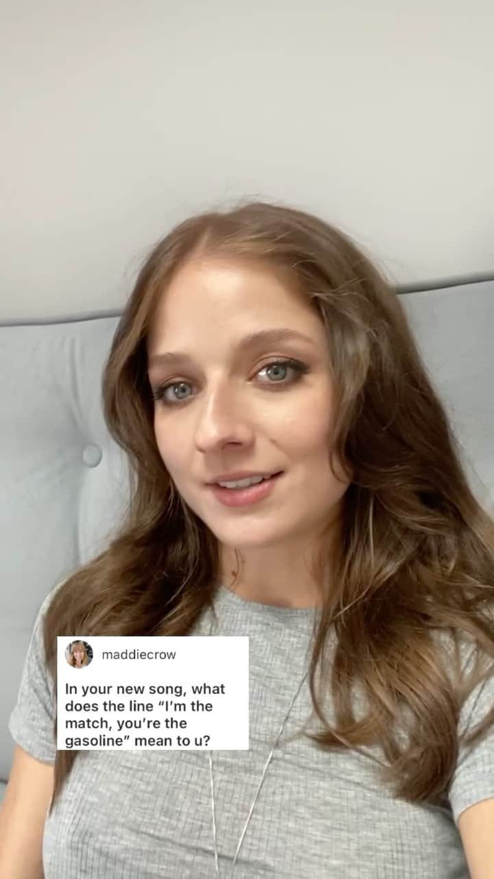 ジャッキー・エヴァンコのインスタグラム：「𝐼’𝓂 𝓉𝒽𝑒 𝓂𝒶𝓉𝒸𝒽, 𝓎𝑜𝓊’𝓇𝑒 𝓉𝒽𝑒 𝑔𝒶𝓈𝑜𝓁𝒾𝓃𝑒...🔥  I want to know what this line means to you! Go listen to #BehindMyEyes, and let me know in the comments. Link in bio.」