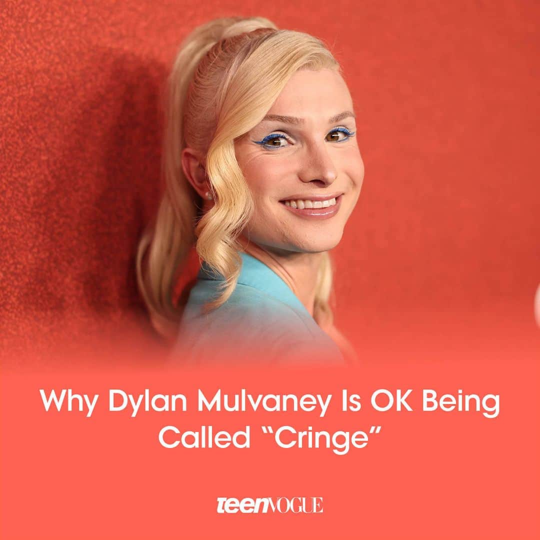 Teen Vogueさんのインスタグラム写真 - (Teen VogueInstagram)「If #DylanMulvaney's happiness online seems like an act, think again. Over the weekend, the social media star opened up about being called “cringe,” leaning into trans joy, and being her most authentic self. “I think it's because [people] can't actually comprehend a trans person being happy, or finding success or love.” Read more of what she had to say at the link in bio 💕  (📸: Getty Images)」10月18日 5時01分 - teenvogue