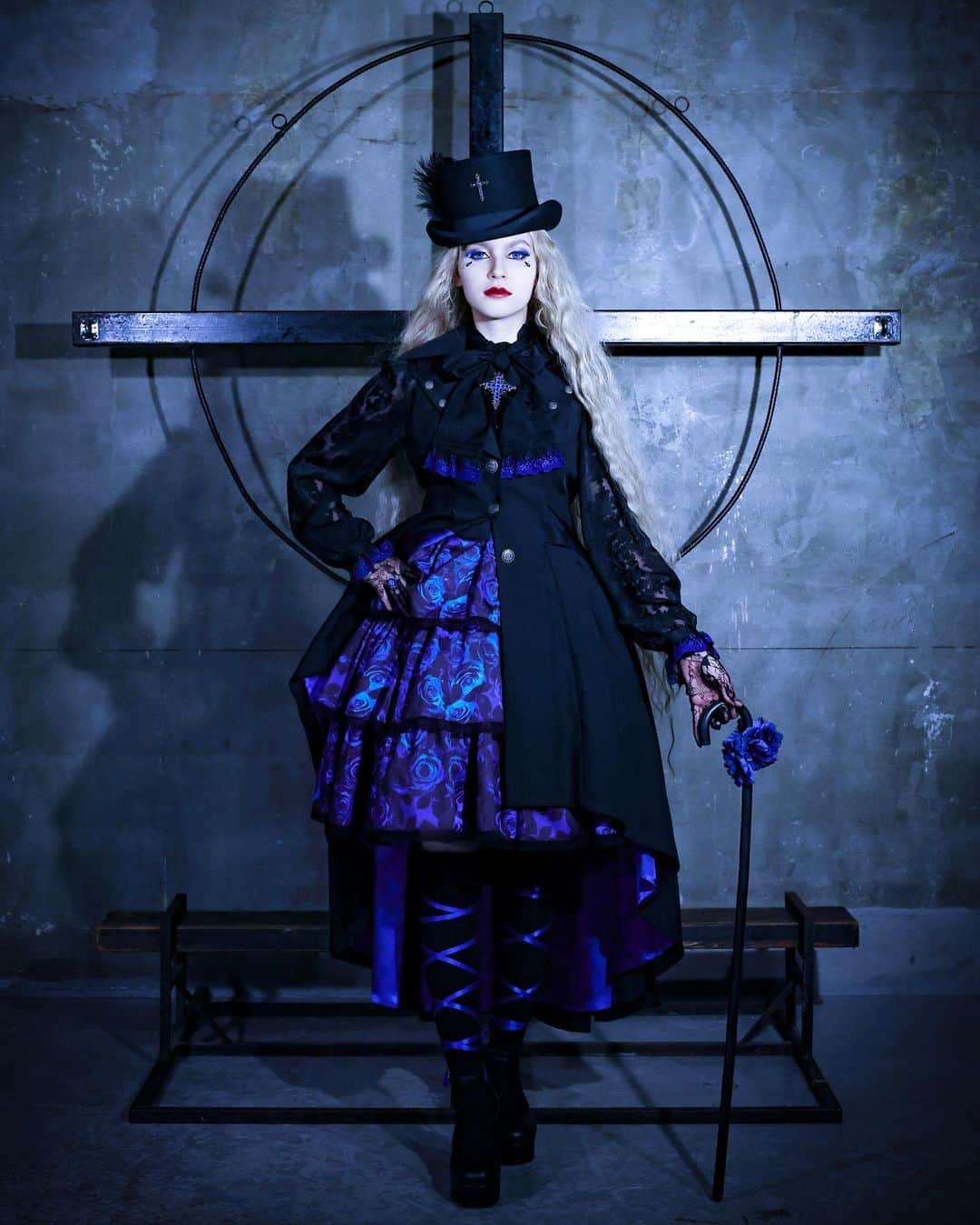 西尾エイミさんのインスタグラム写真 - (西尾エイミInstagram)「✝︎ Elegant Gothic Circus ✝︎ 🎭🖤 @moimememoitie_official」10月18日 15時53分 - delinquent_doll