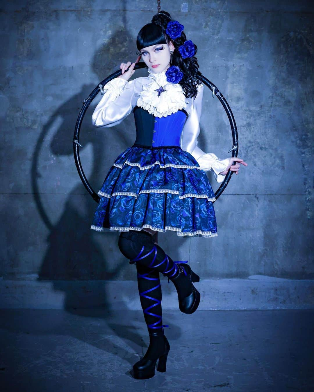 西尾エイミさんのインスタグラム写真 - (西尾エイミInstagram)「✝︎ Elegant Gothic Circus ✝︎ 🎭🖤 @moimememoitie_official」10月18日 15時53分 - delinquent_doll