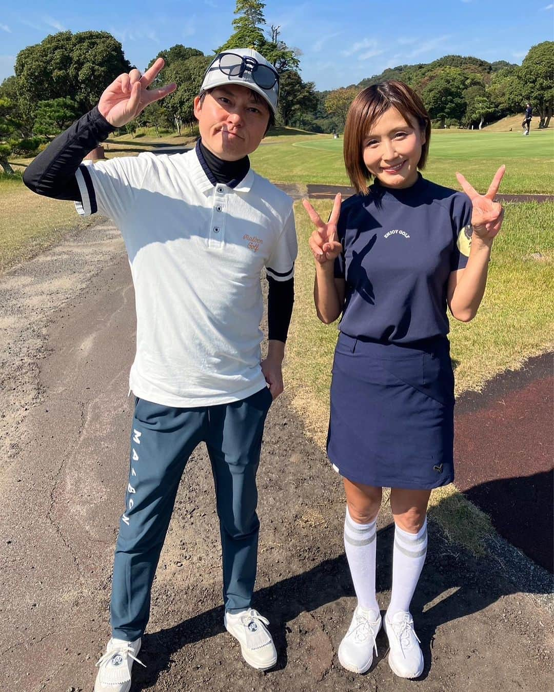 永島知洋のインスタグラム：「ミッドナイトボートレースの前に。 ゴルフの先生。 佐藤けい先生にゴルフを教えてもらいました。 先生は優しく厳しい方でした。 これでちょっとは上手くなったと思います。 代わりにボートレースはスパルタで教えたいと思います。 #永島知洋 #佐藤けい #ゴルフ #ボートレース #佐藤けい先生 #スパルタ #ゴルフの先生」