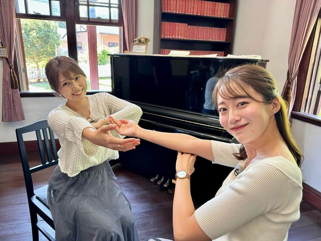 澤井志帆さんのインスタグラム写真 - (澤井志帆Instagram)「.2023.10.18  きょうの「まるごと」特集はコットンCLUB🫶🏻 今回はきょんさんが不在のため、垣内アナとロケに緊急参戦🏃‍♂️🤍  乃木坂46に乗っかりまくりの静岡市を大調査してきました🧐✨ 乃木坂46ファンの方はもちろん、そうでない方も必見です！  オンエアでどこまで使われているか分かりませんが、これだけ踊りに踊ったロケは初めて🤣 楽しかった〜🤣  そしていまだけのコーナーでは、きょうから新企画がスタートします！ 夕方6時15分放送！ お見逃しなく☀️😉  #DaiichiTV#まるごと#コットン#西村真二 さん#コットンCLUB#アナウンサー#乃木坂46聖地巡礼」10月18日 15時18分 - shiho_sawai